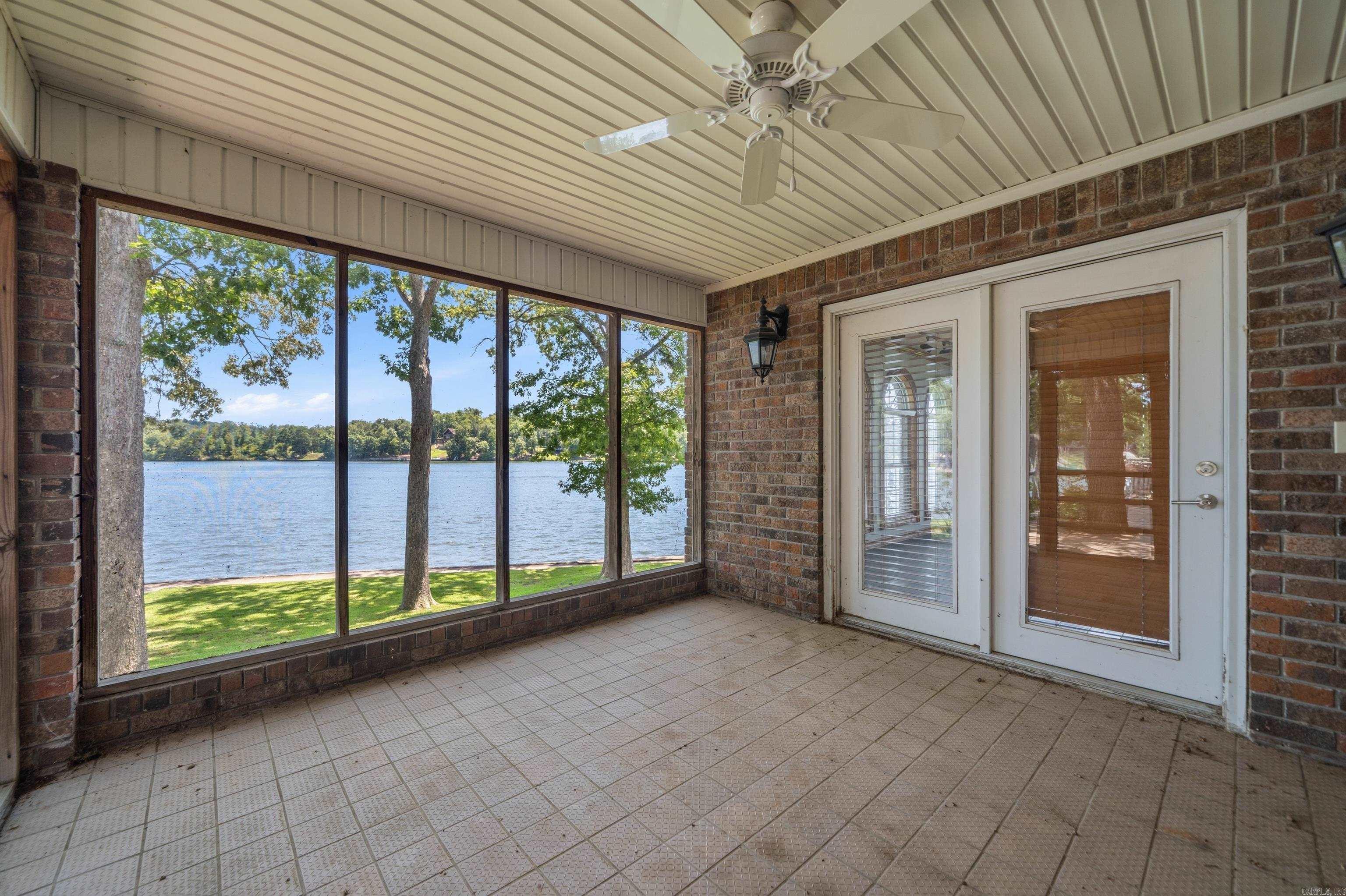 164 Riverside Drive Property Photo 43