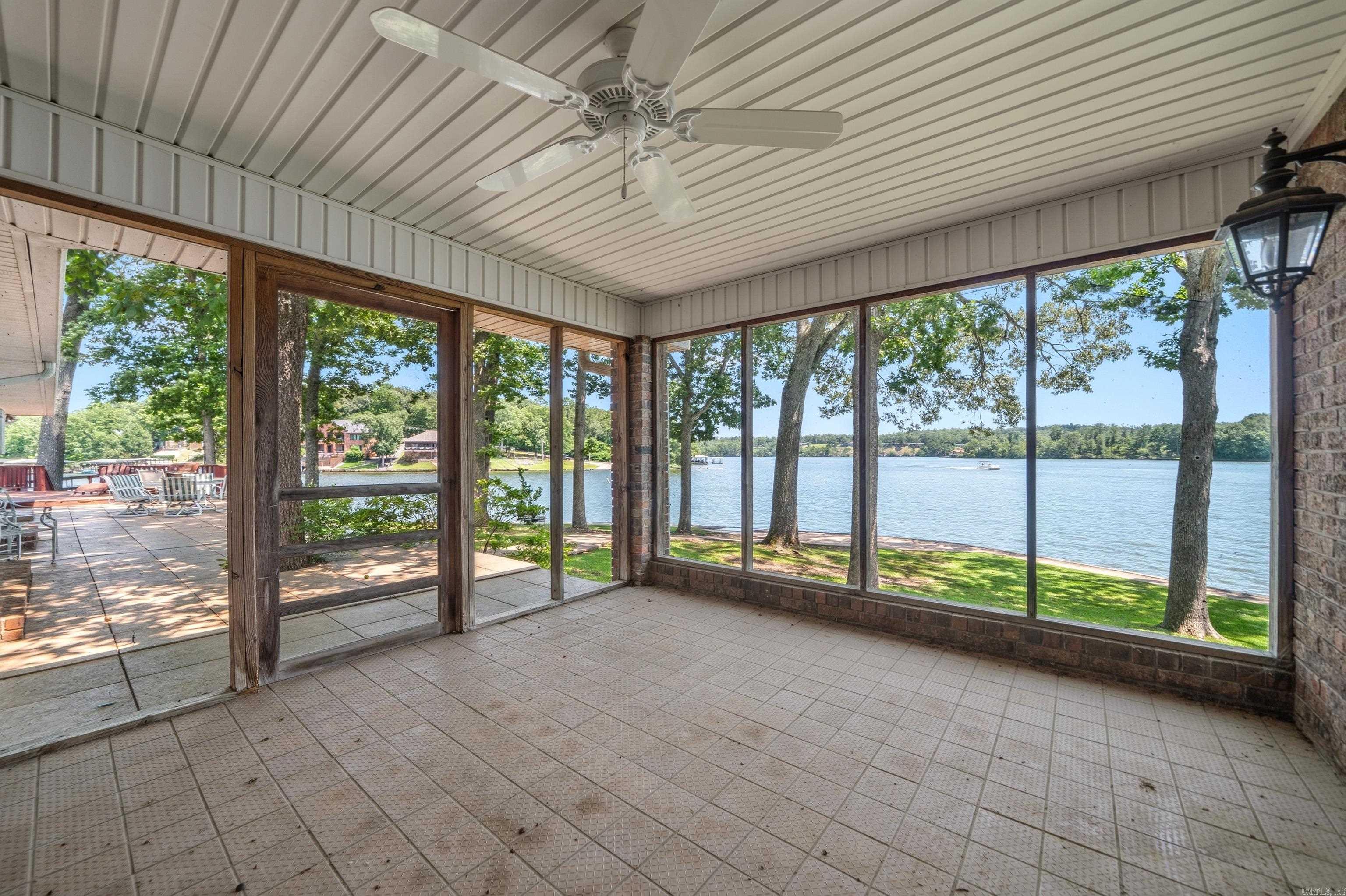 164 Riverside Drive Property Photo 44