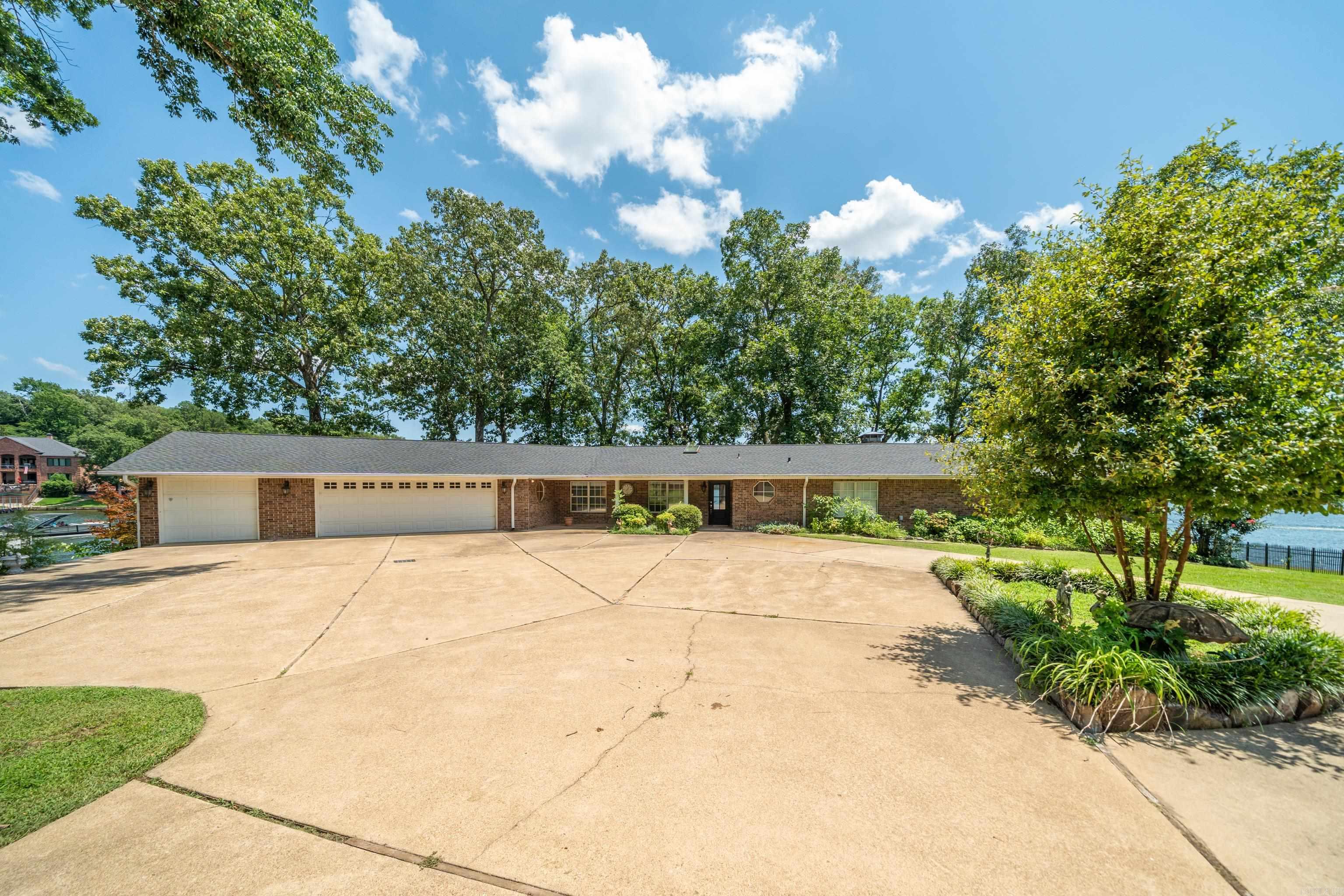 164 Riverside Drive Property Photo 46