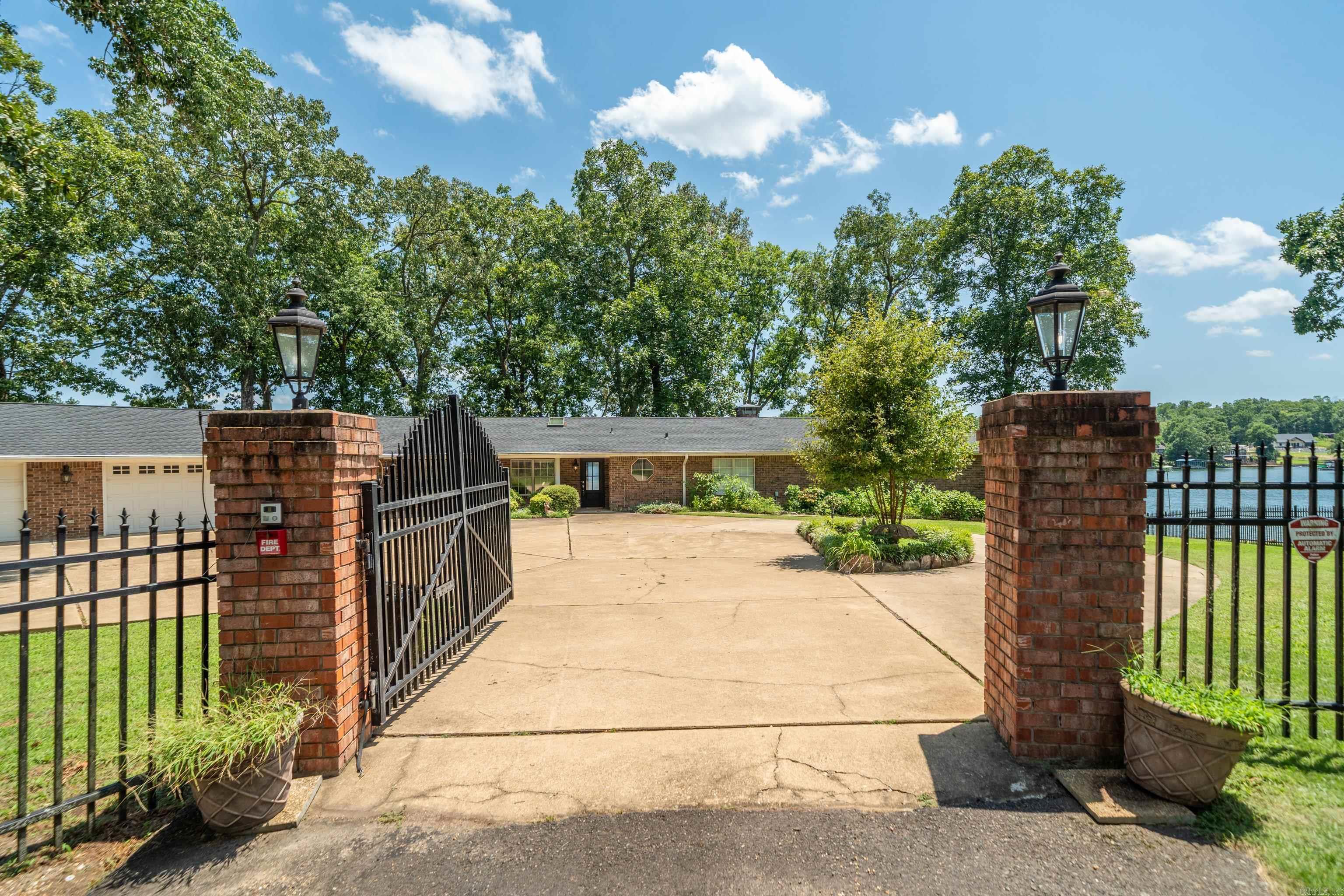 164 Riverside Drive Property Photo 47