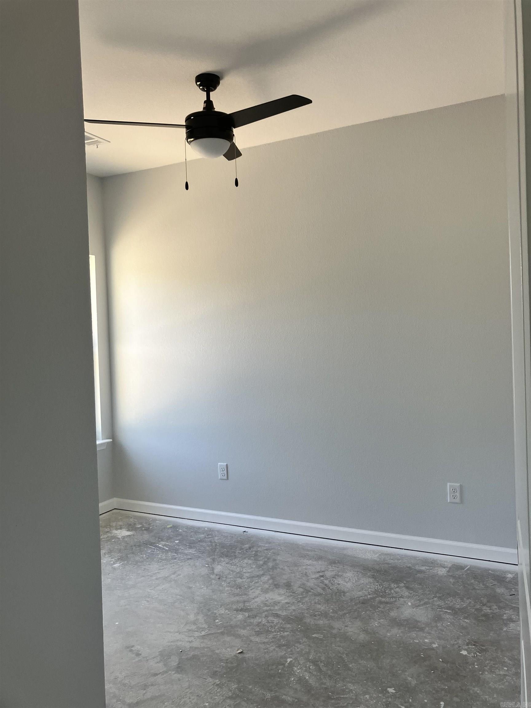 118 S Apple Property Photo 3