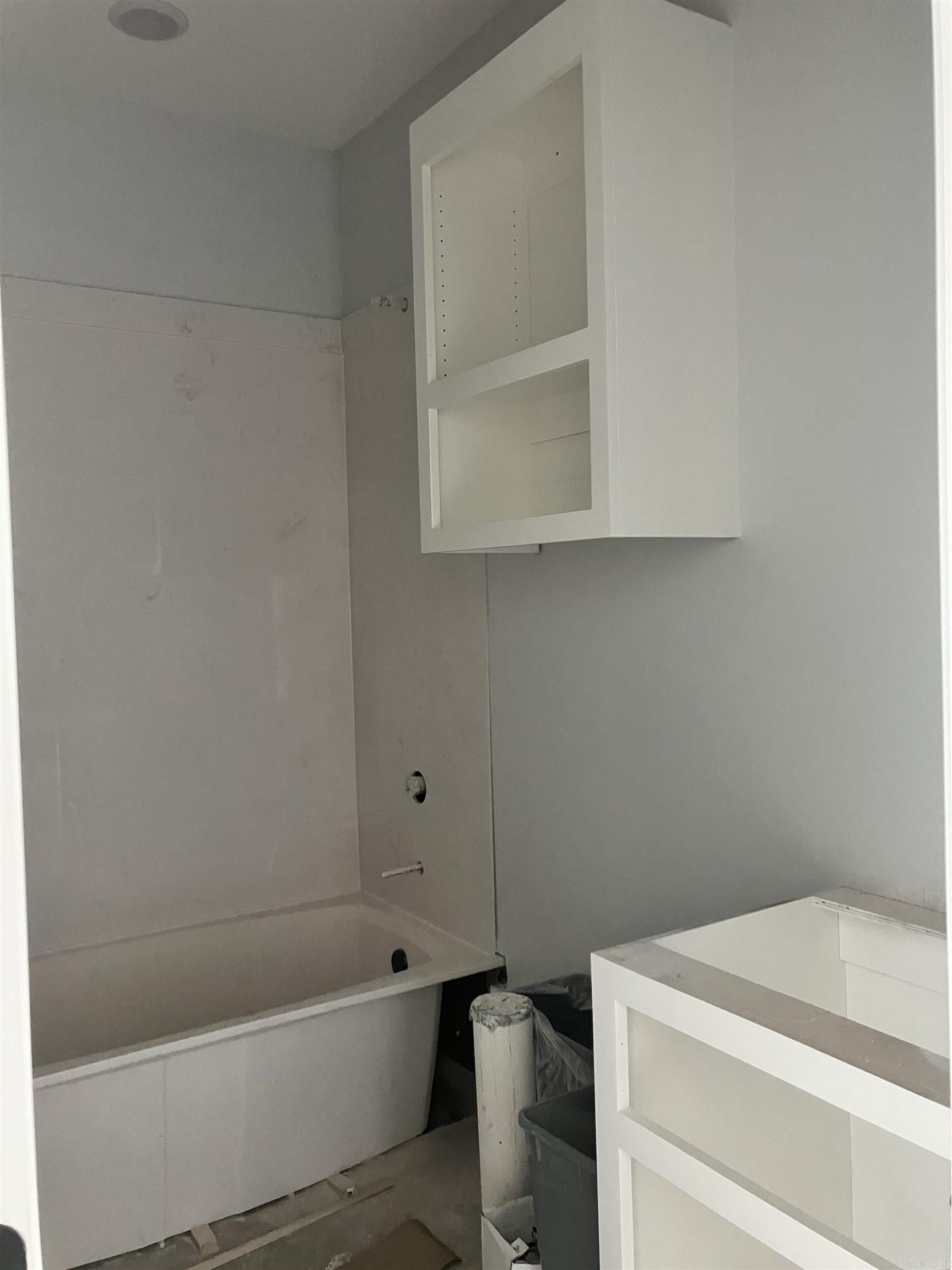 118 S Apple Property Photo 4