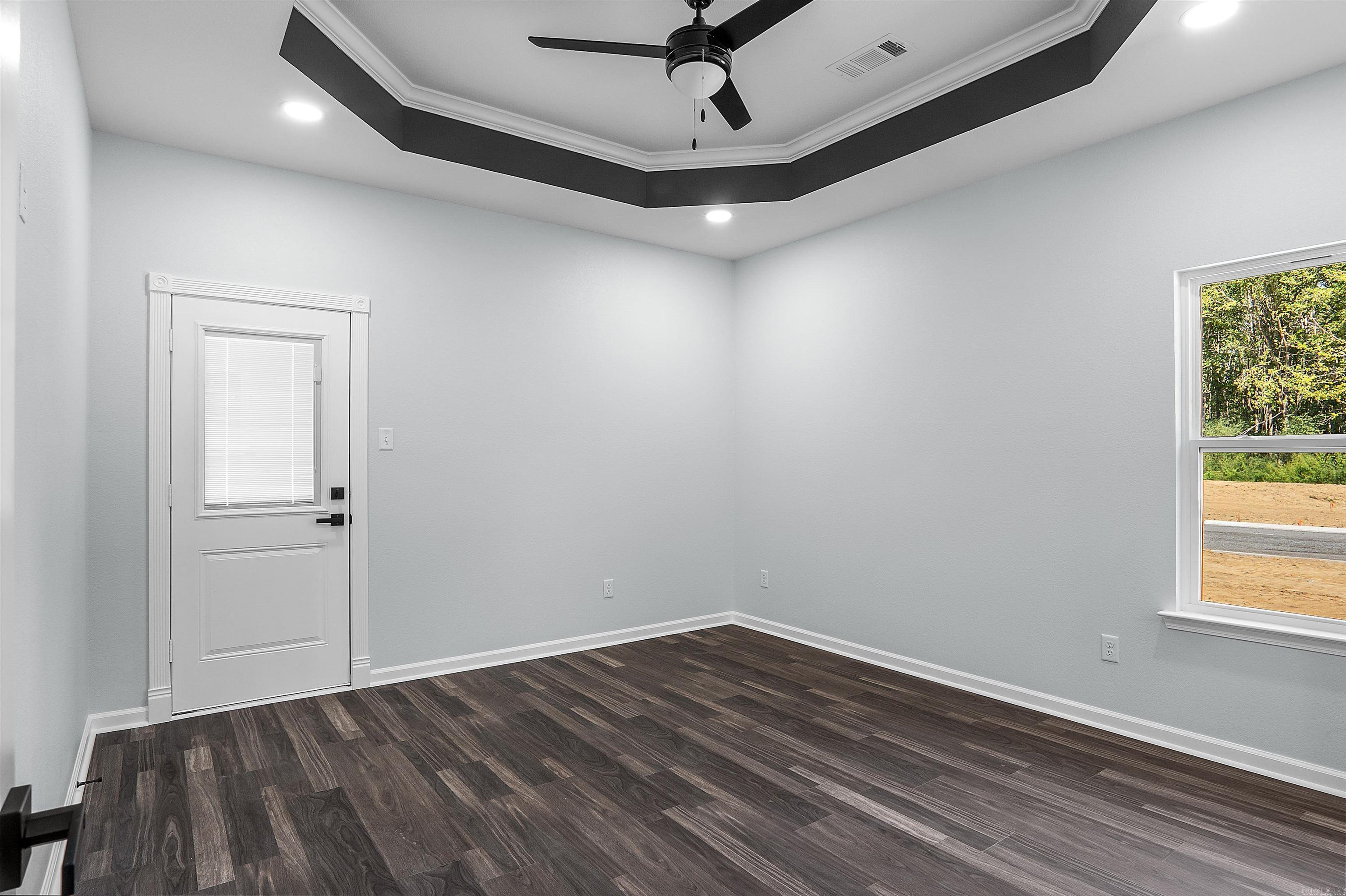 118 S Apple Property Photo 15
