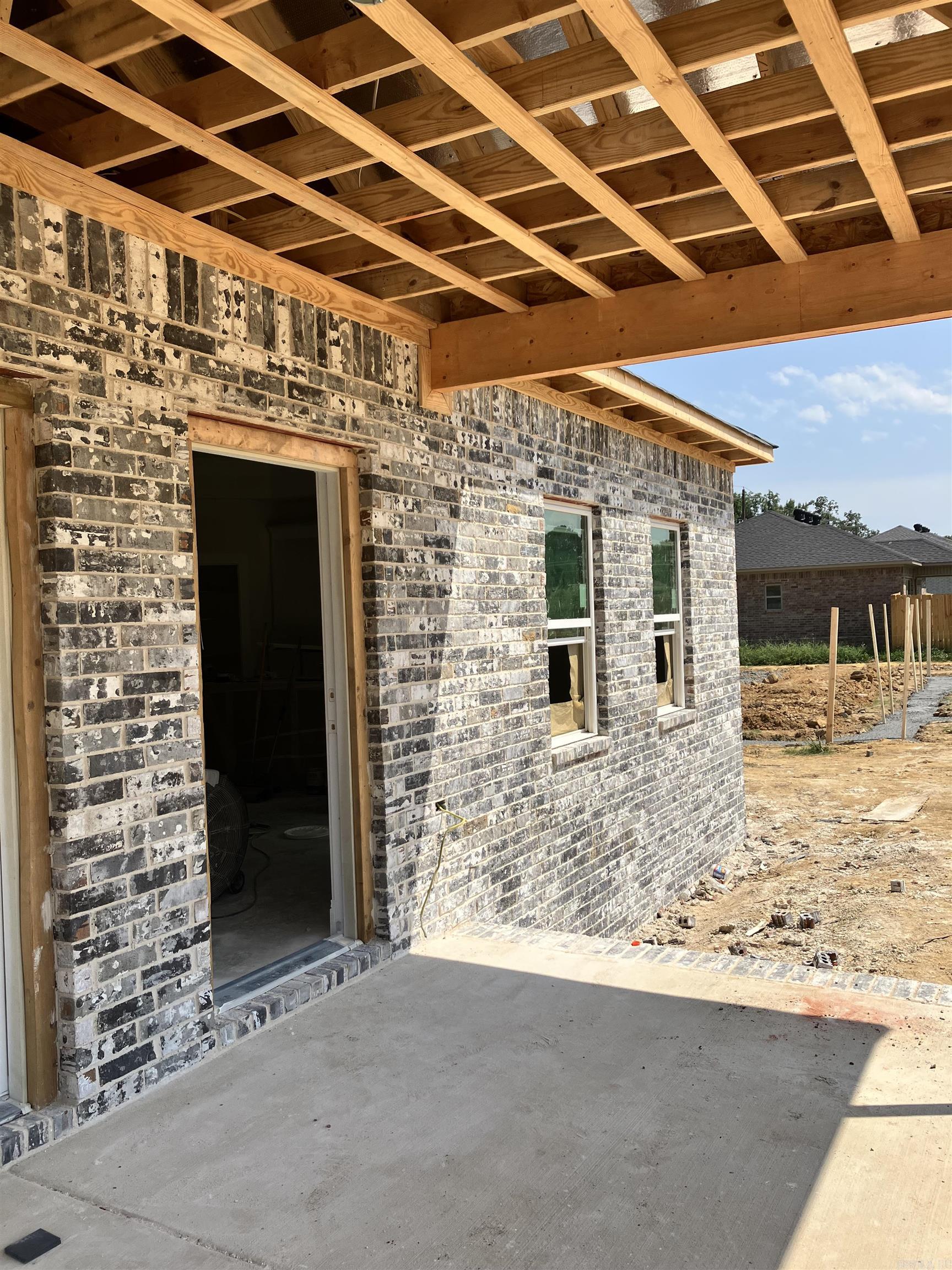 118 S Apple Property Photo 17