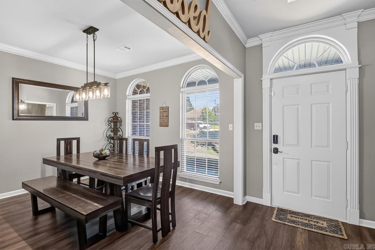 3024 Gemstone Cove Property Photo 4