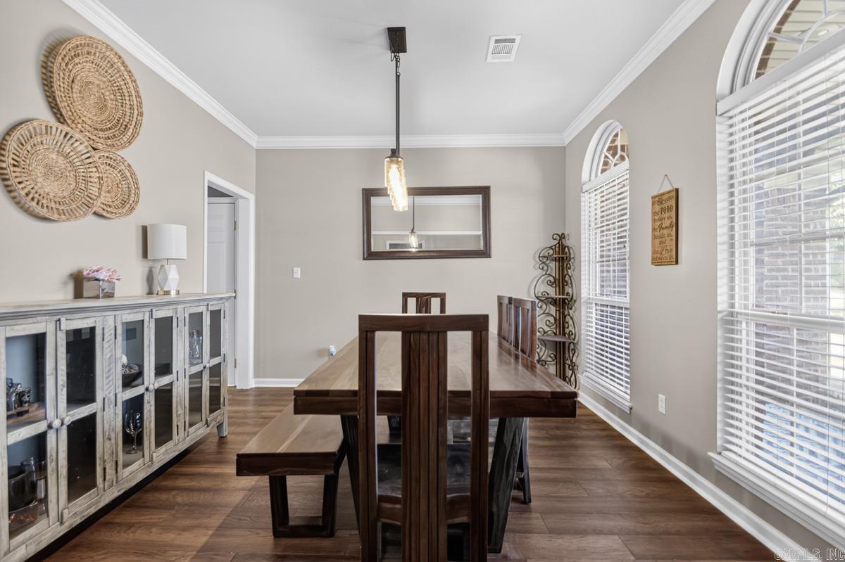 3024 Gemstone Cove Property Photo 5