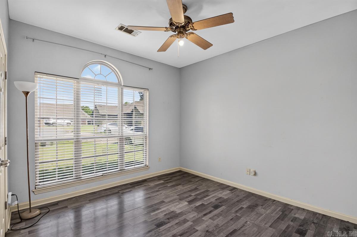 3024 Gemstone Cove Property Photo 7
