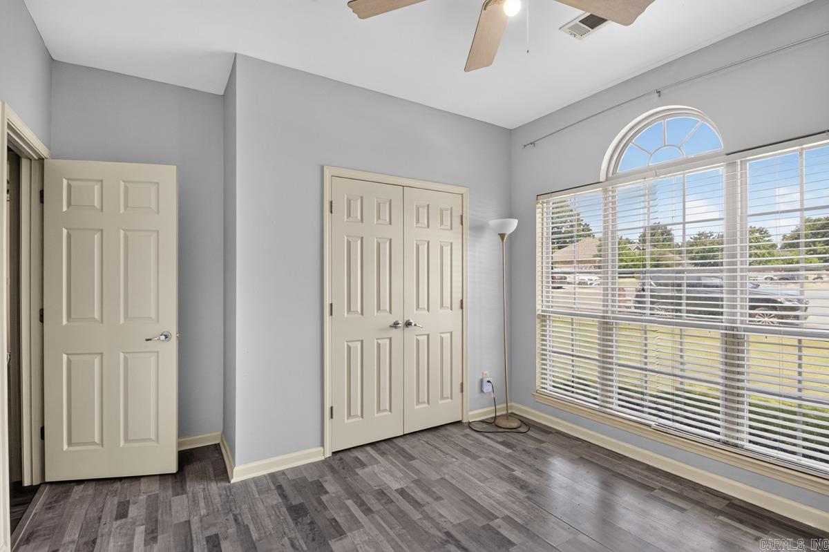 3024 Gemstone Cove Property Photo 8