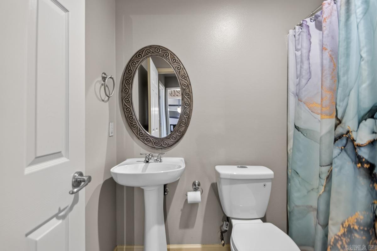 3024 Gemstone Cove Property Photo 9