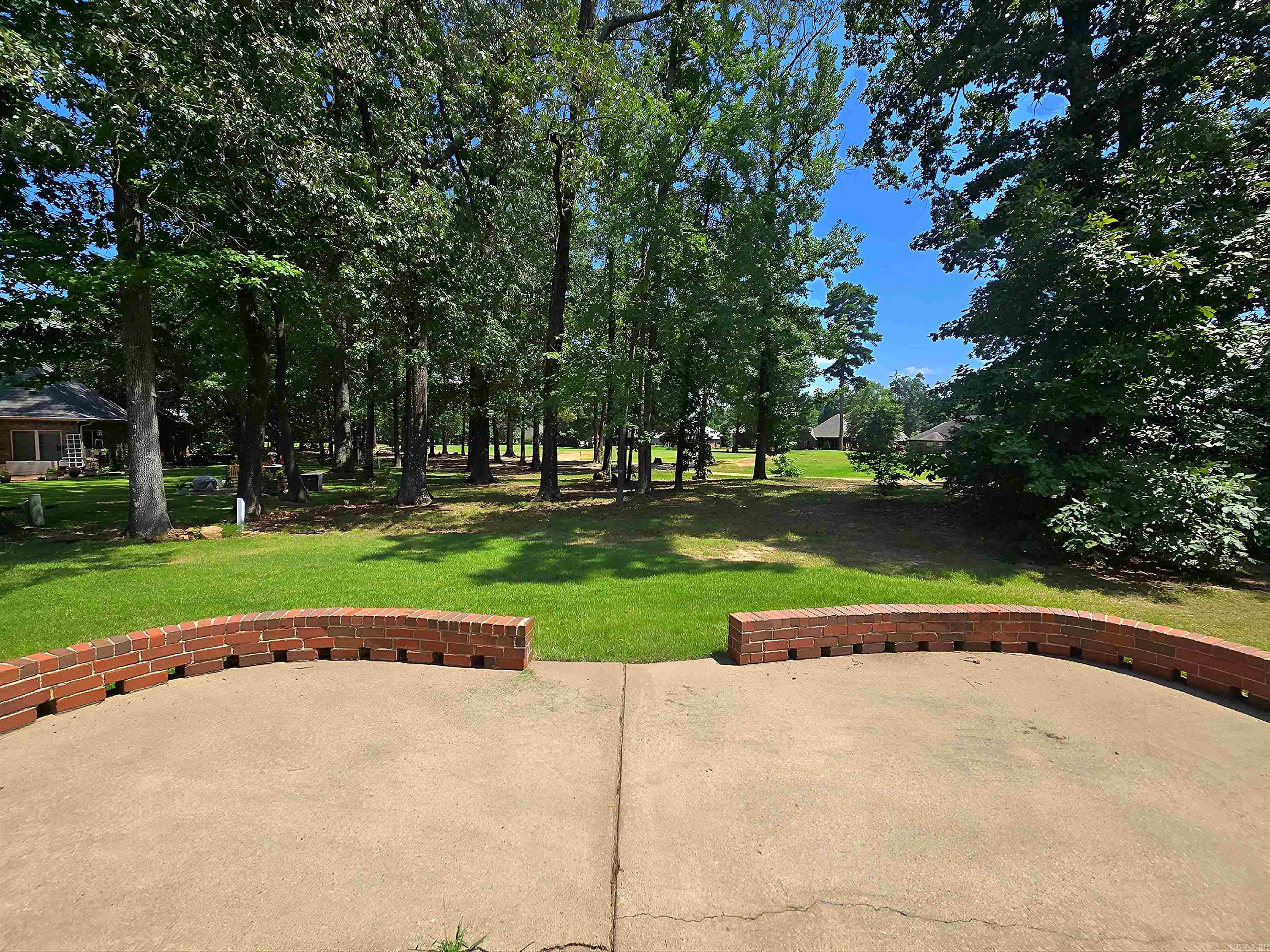 210 Deauville Drive Property Photo 5