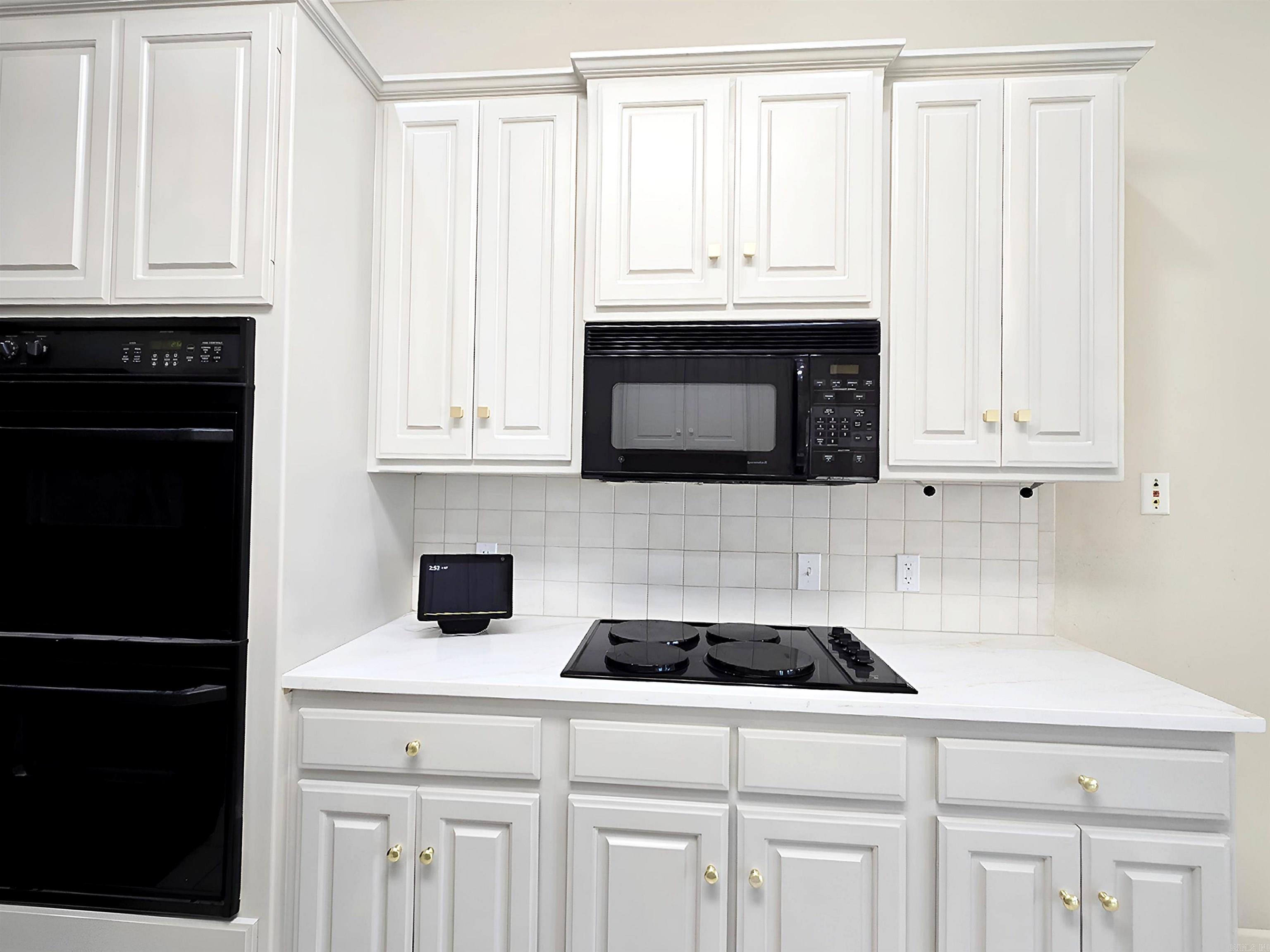 210 Deauville Drive Property Photo 14