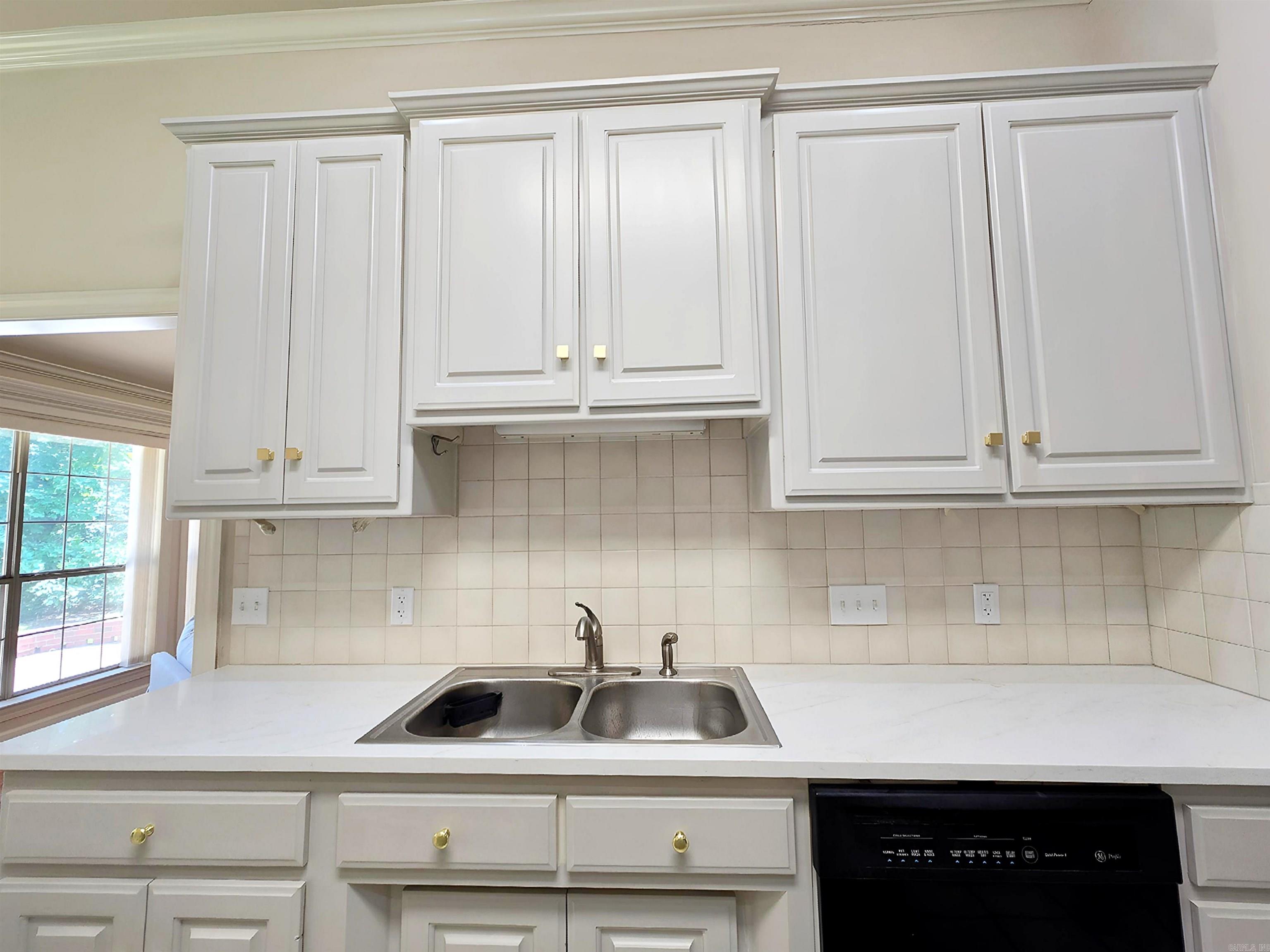 210 Deauville Drive Property Photo 15