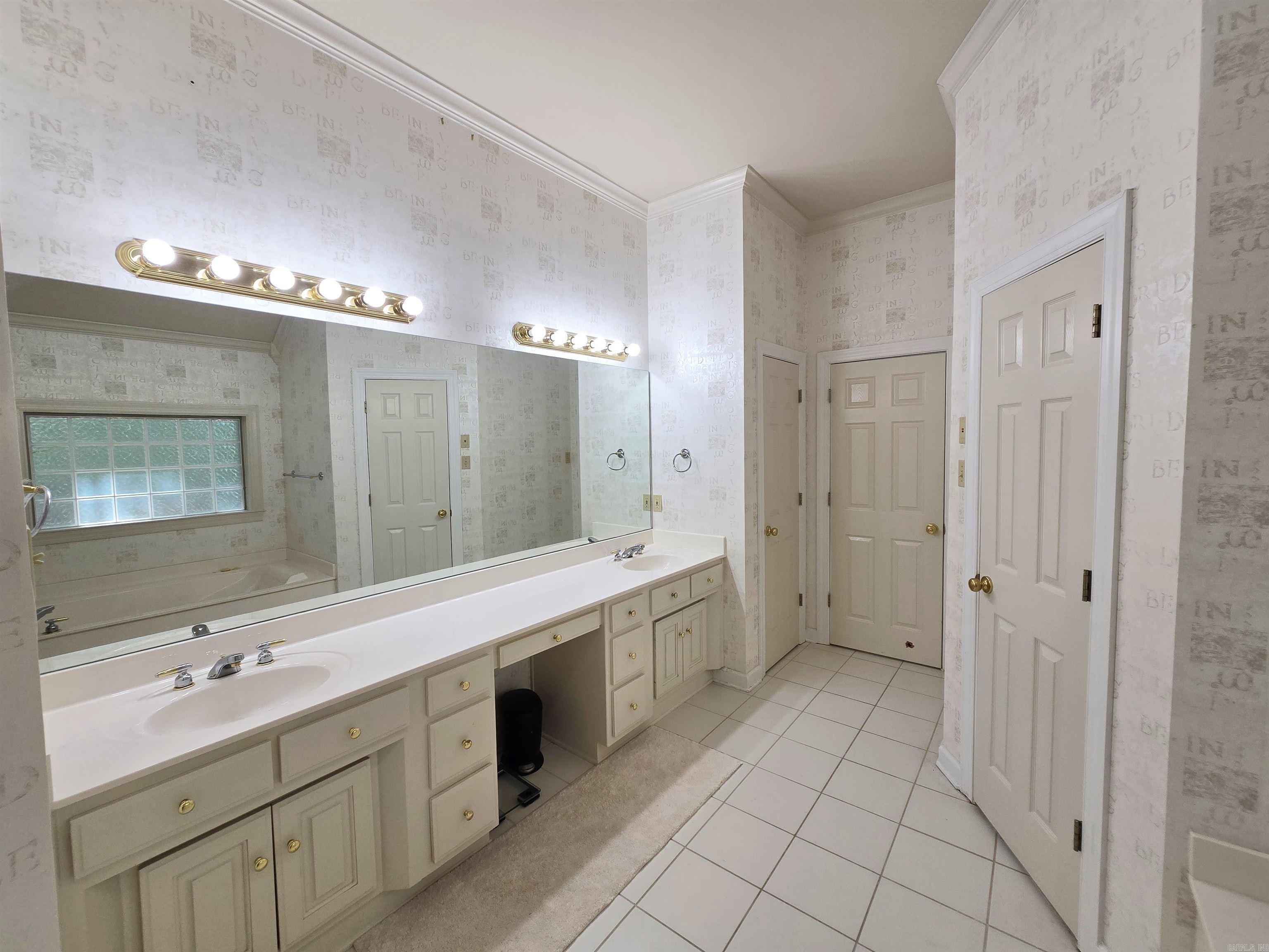 210 Deauville Drive Property Photo 20