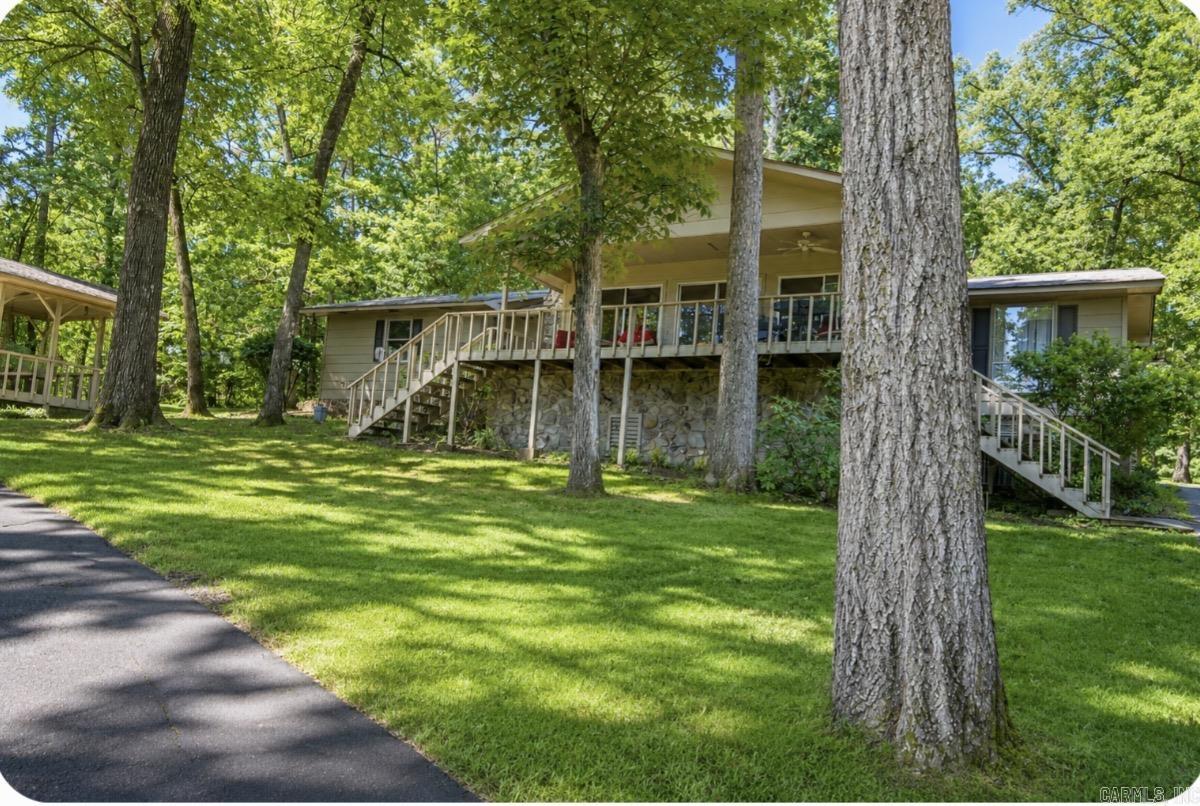 208 Scenic Drive Property Photo 1