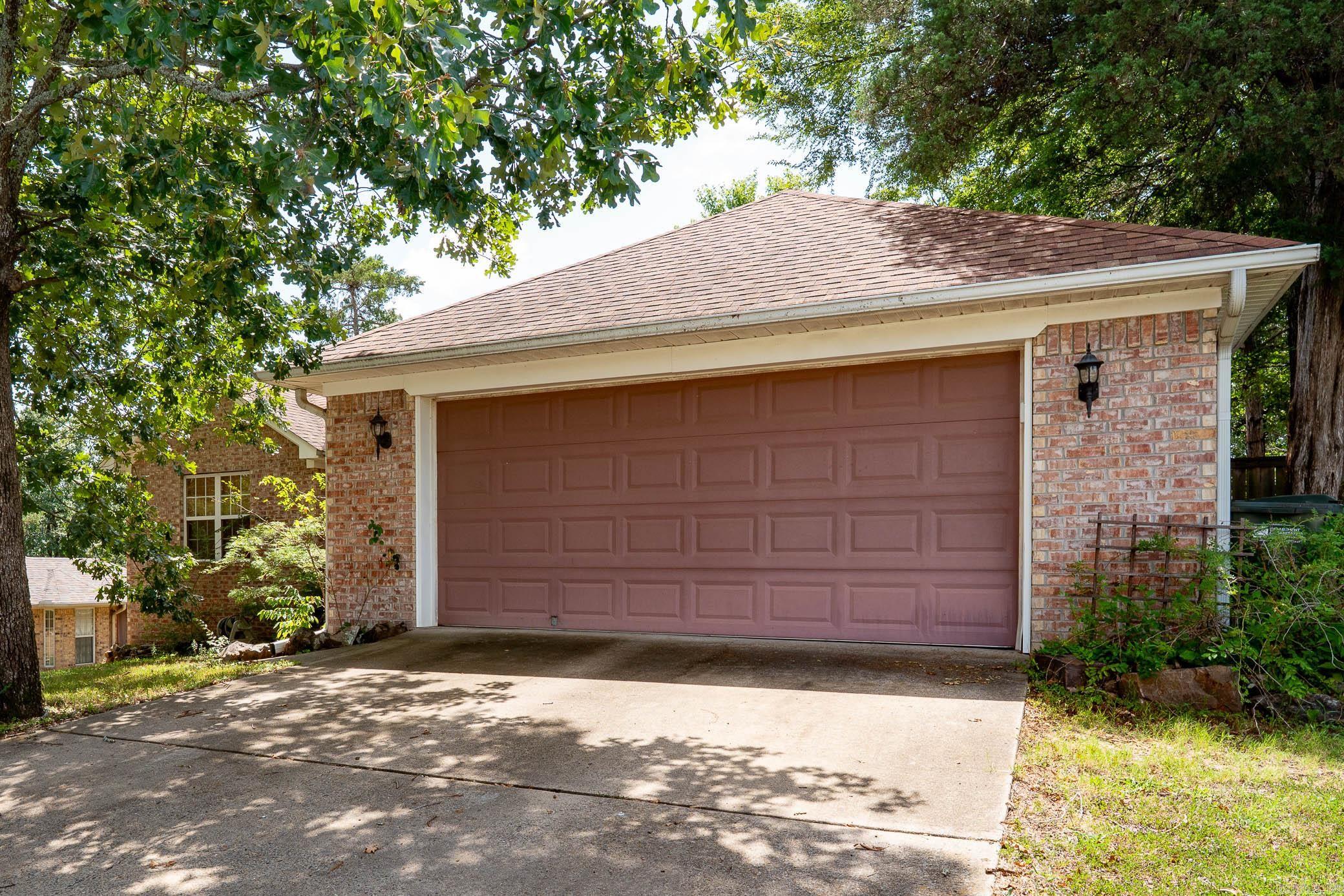 1665 Highpoint Drive Property Photo 3