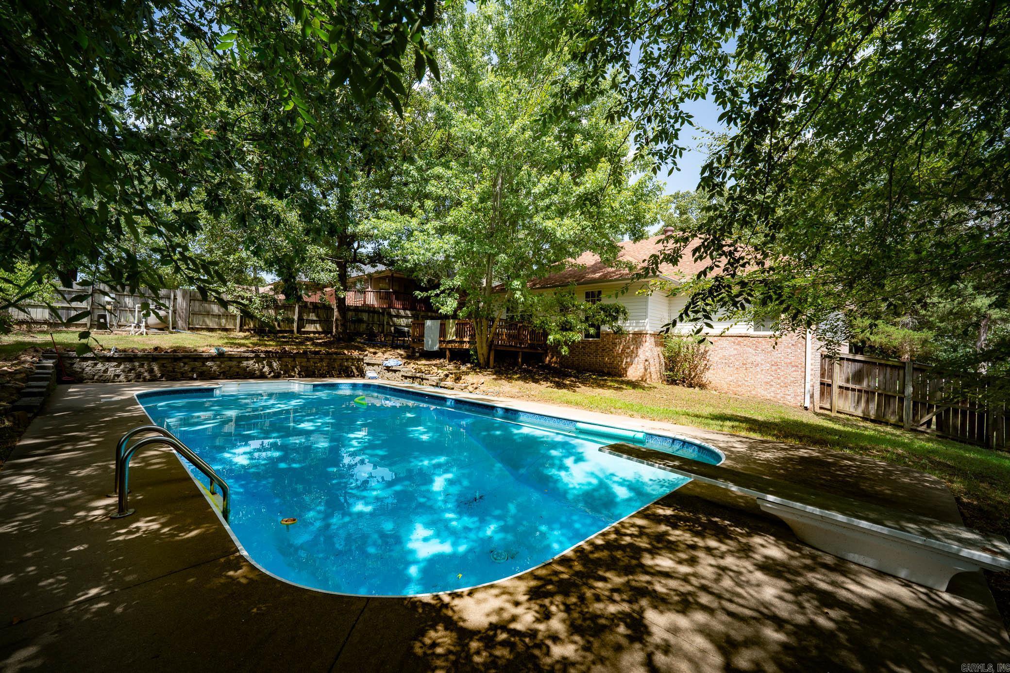 1665 Highpoint Drive Property Photo 6