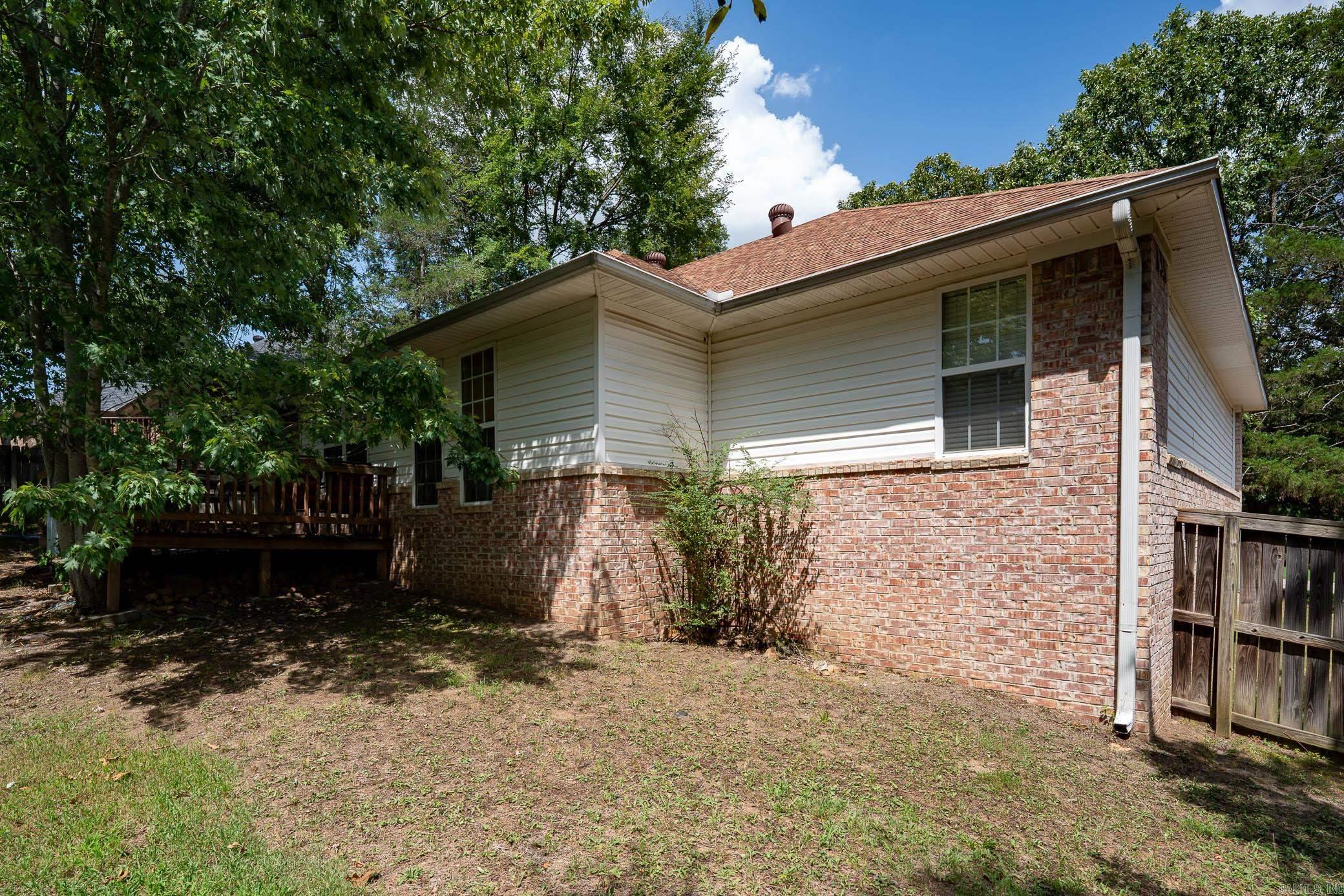 1665 Highpoint Drive Property Photo 9