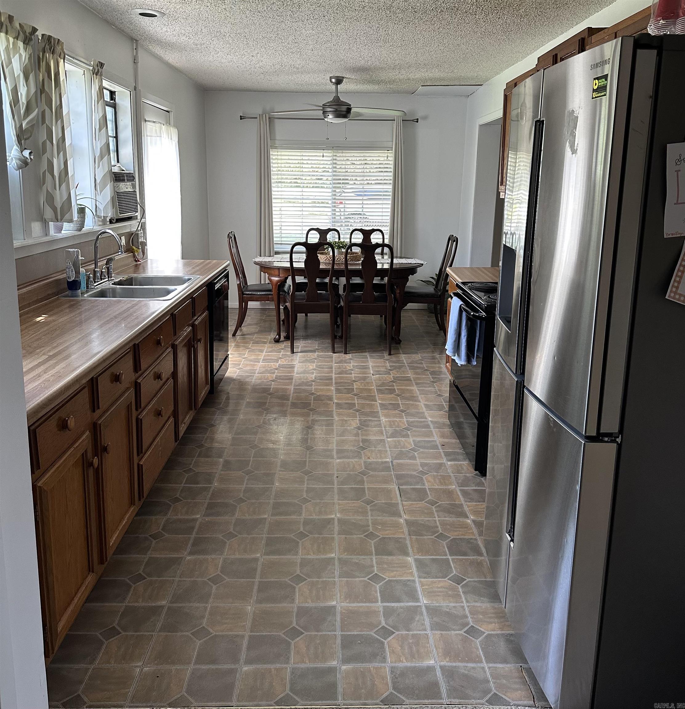 220 Grand Point Drive Property Photo 9