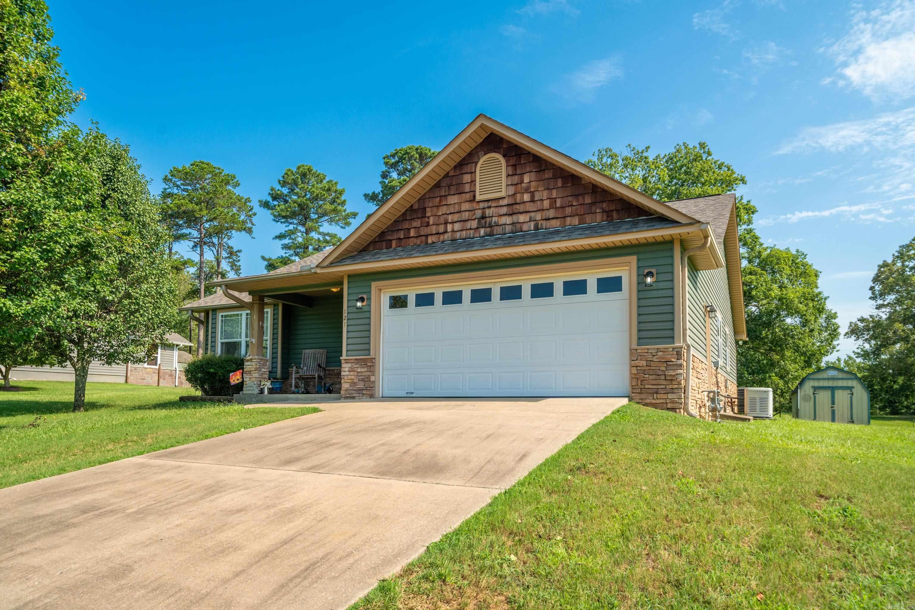 121 Raley Lane Property Photo 2