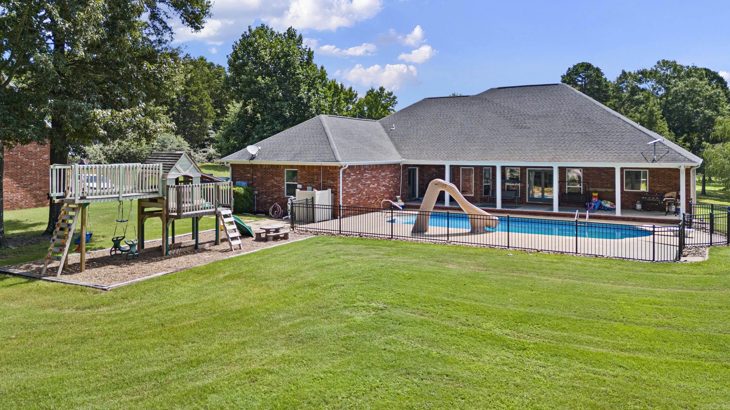 751 Walthall Road Property Photo 35