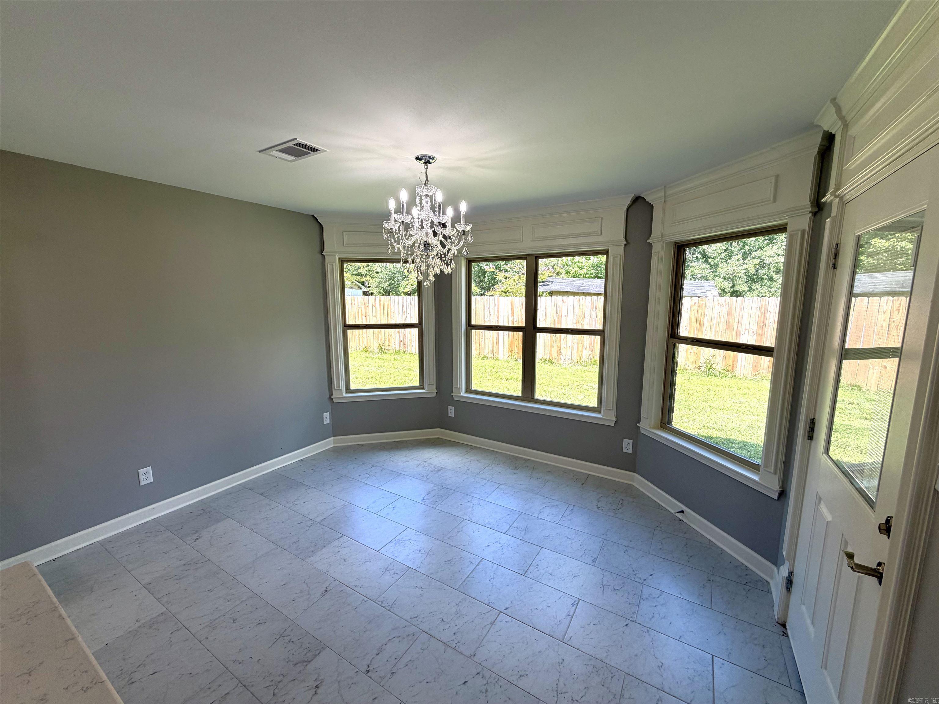200 Shamsie Lane Property Photo 17