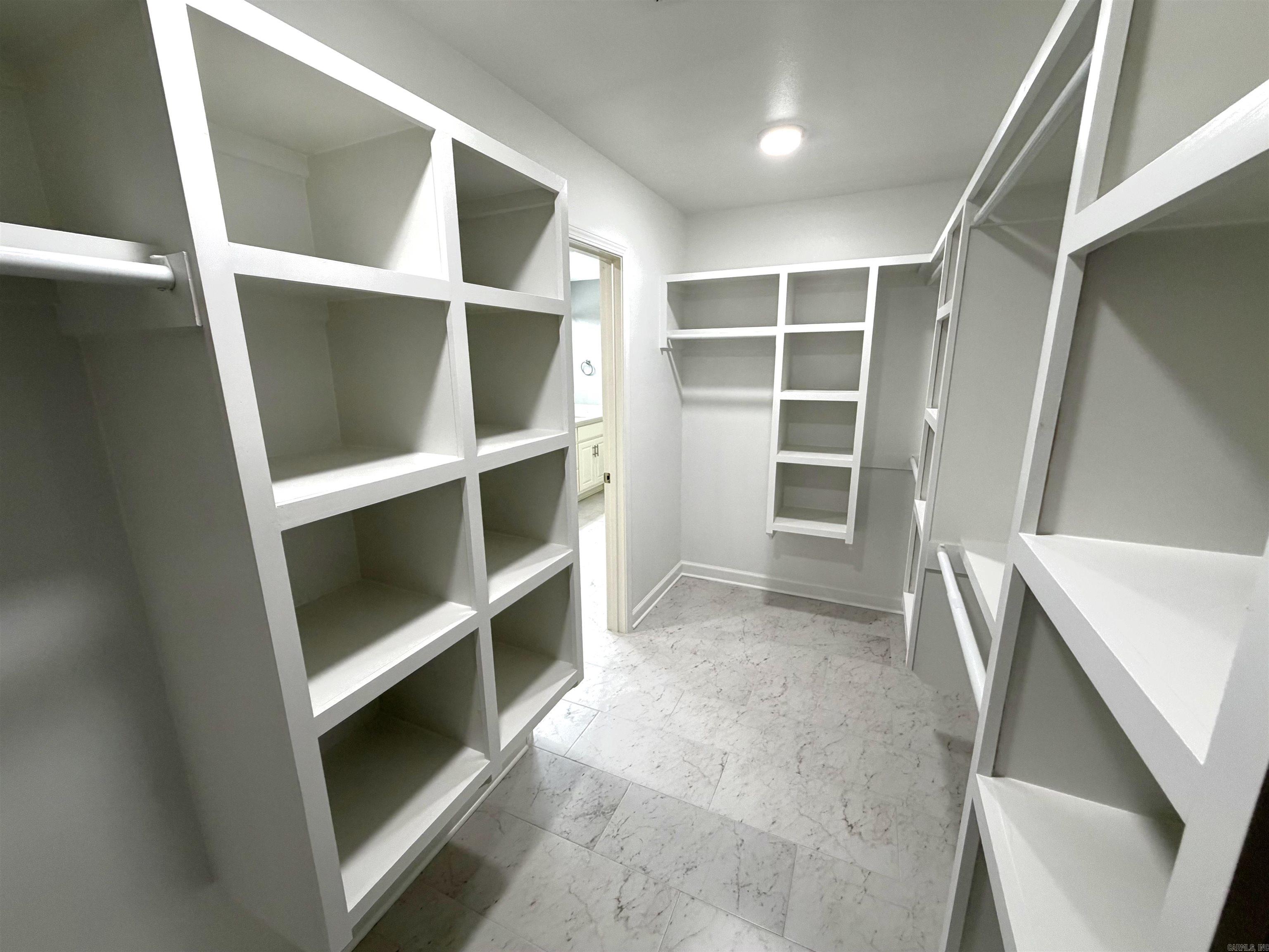 200 Shamsie Lane Property Photo 23