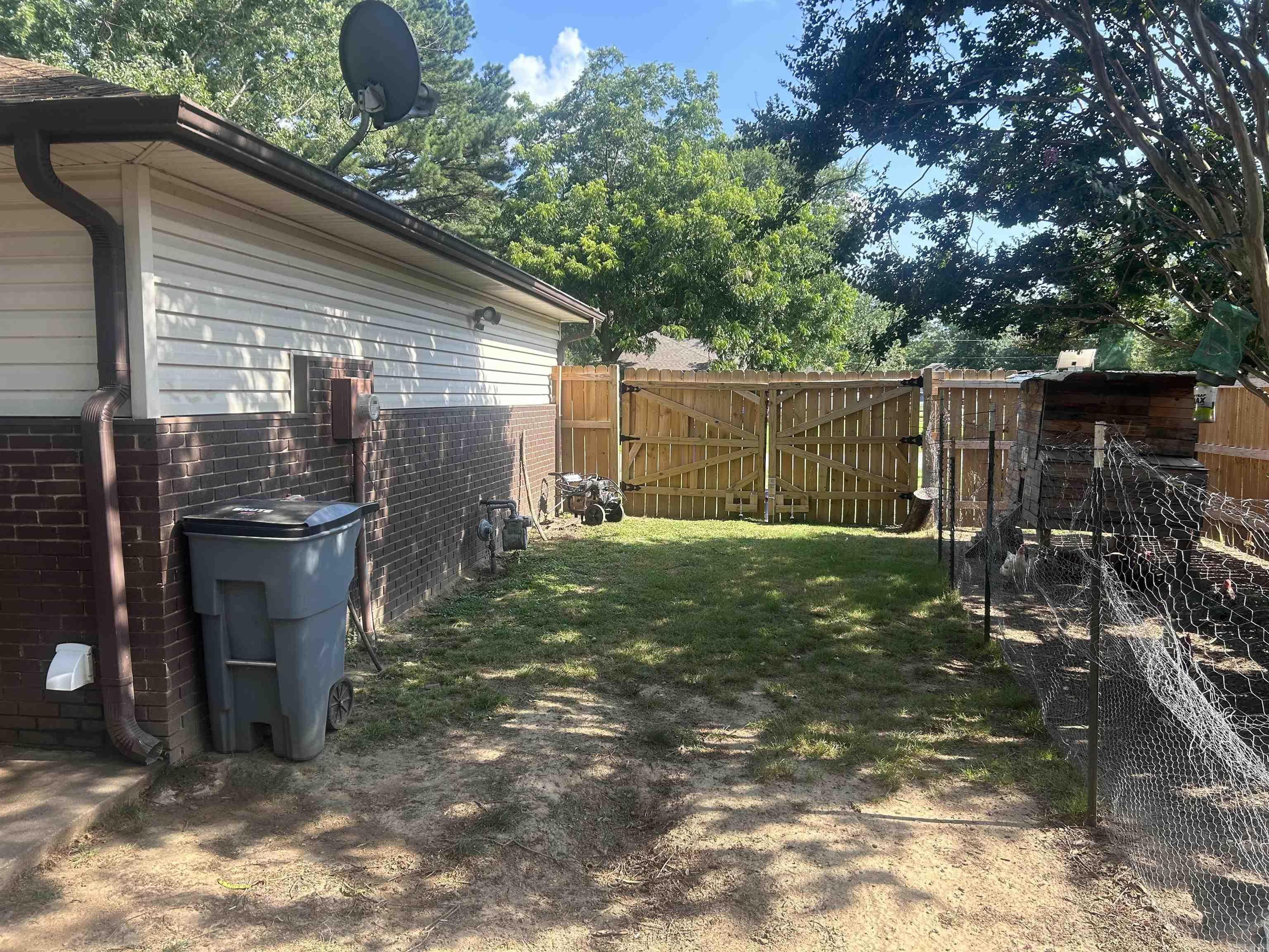 2 Blossom Lane Property Photo 18
