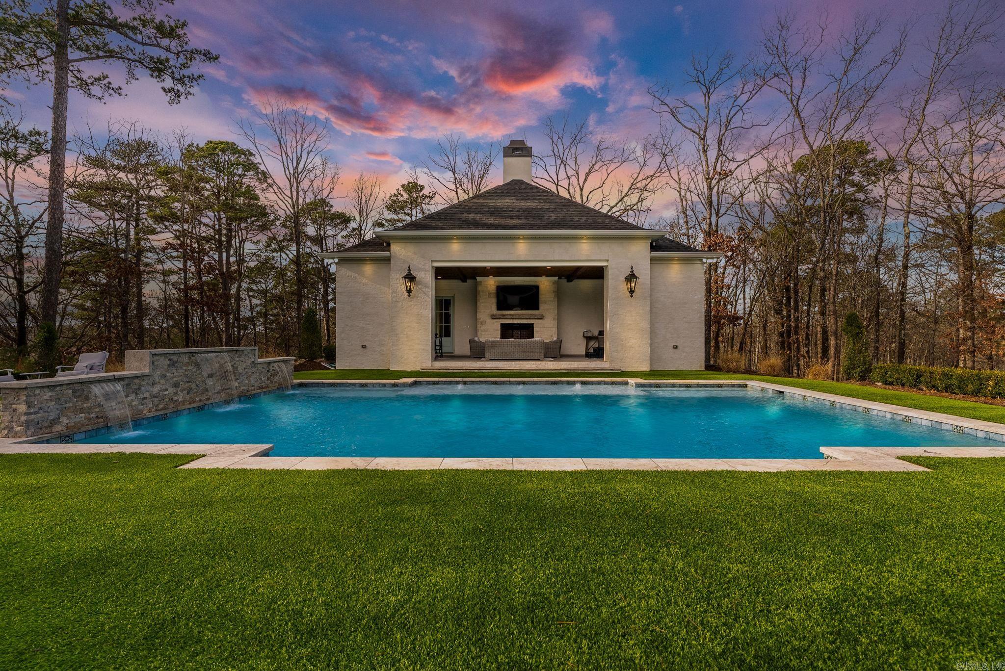 19 Cravache Court Property Photo 2