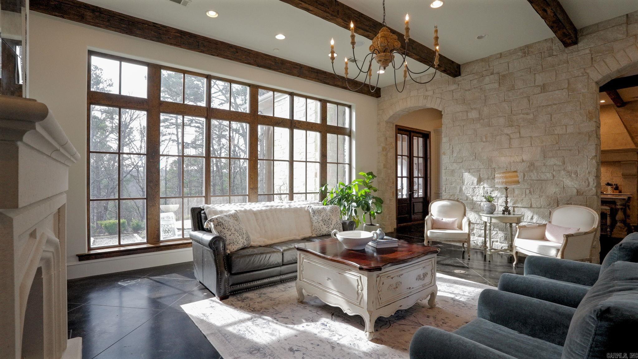 19 Cravache Court Property Photo 6
