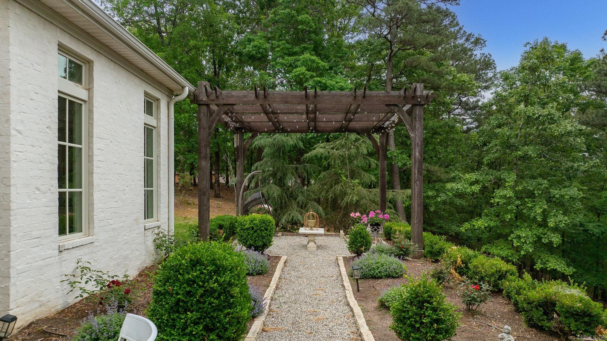 19 Cravache Court Property Photo 35