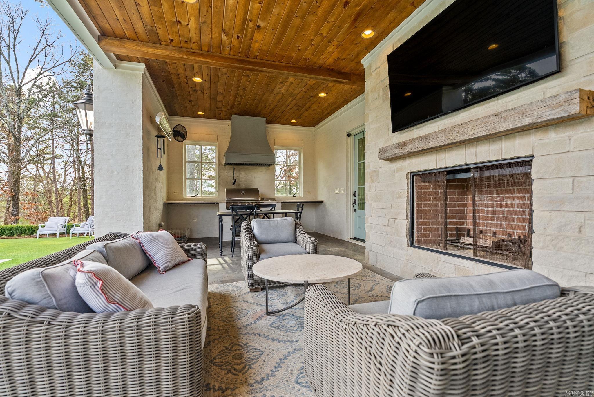 19 Cravache Court Property Photo 41