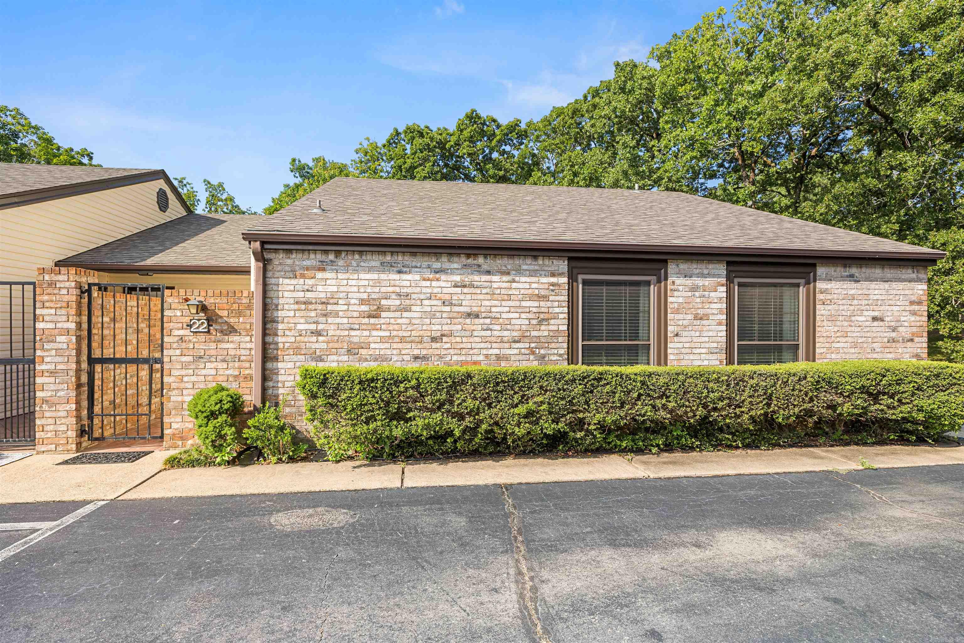 22 Steeplechase Court Property Photo 1