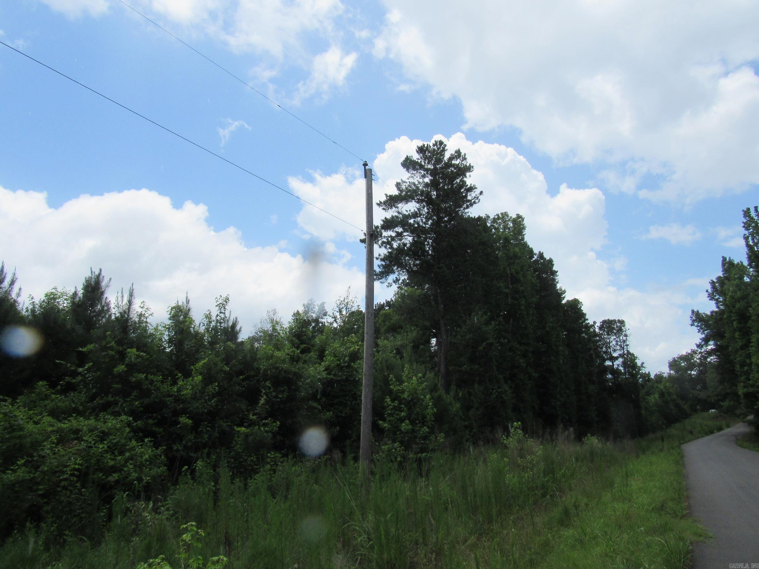 000 Salom Rd Property Photo 2