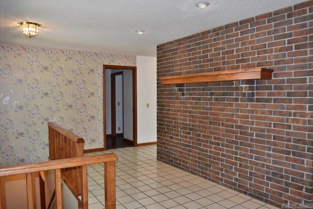 4 Almendra Lane Property Photo 8