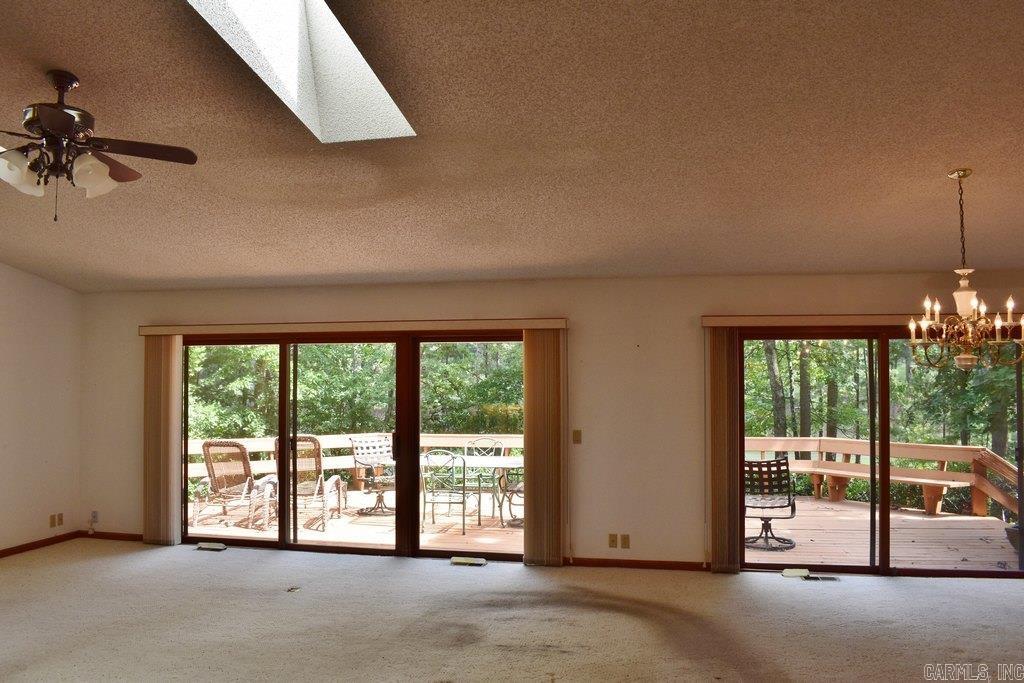 4 Almendra Lane Property Photo 11