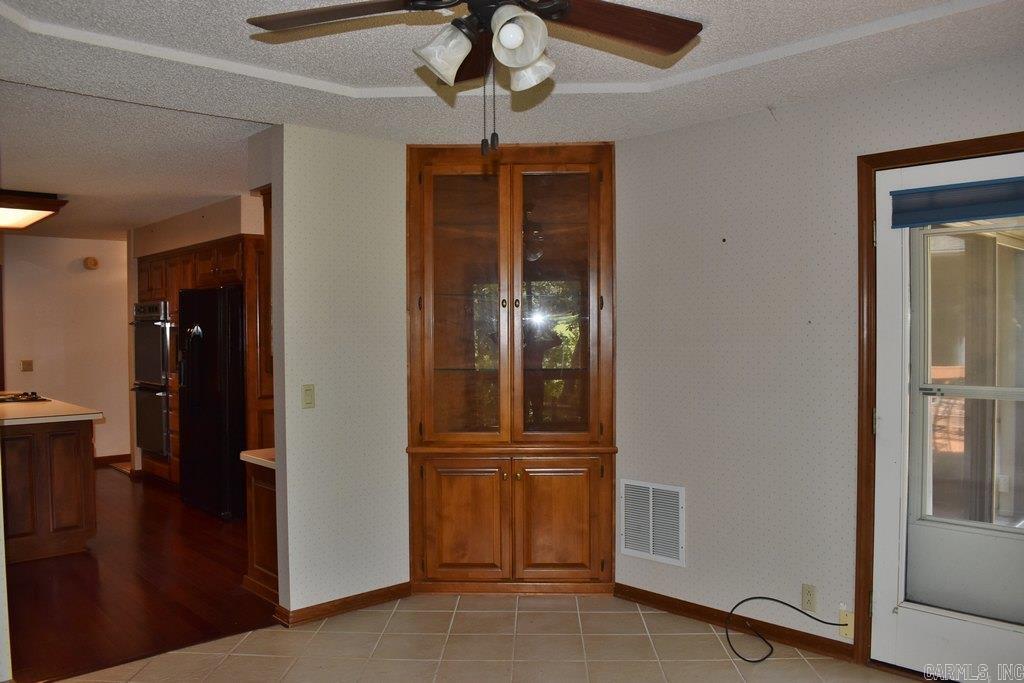 4 Almendra Lane Property Photo 14