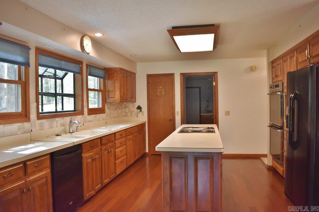 4 Almendra Lane Property Photo 22