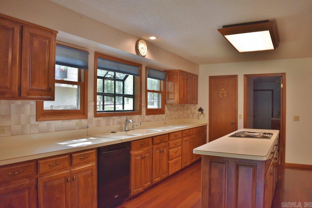4 Almendra Lane Property Photo 23