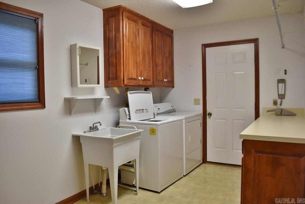 4 Almendra Lane Property Photo 28