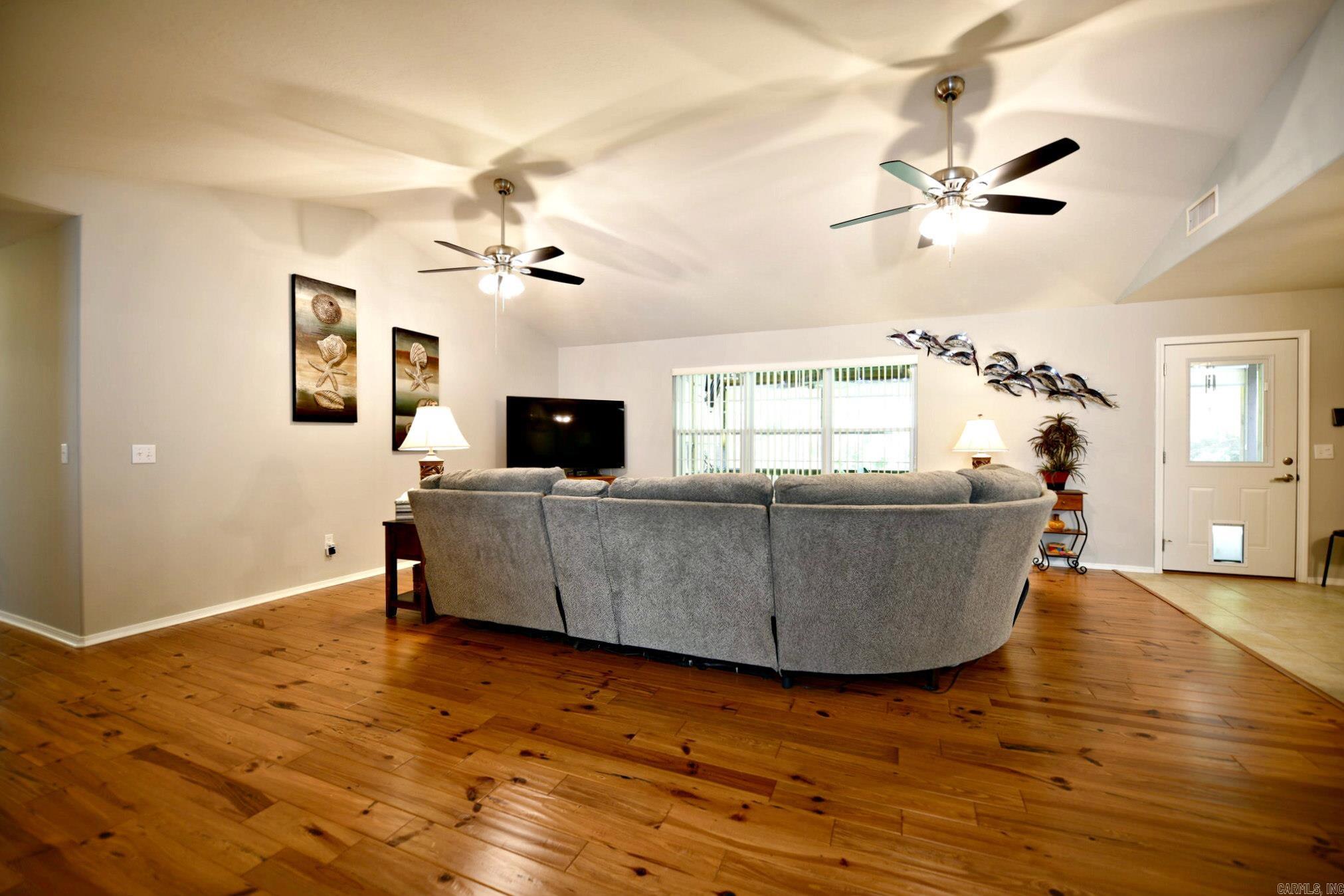 1204 Redbud Drive Property Photo 3