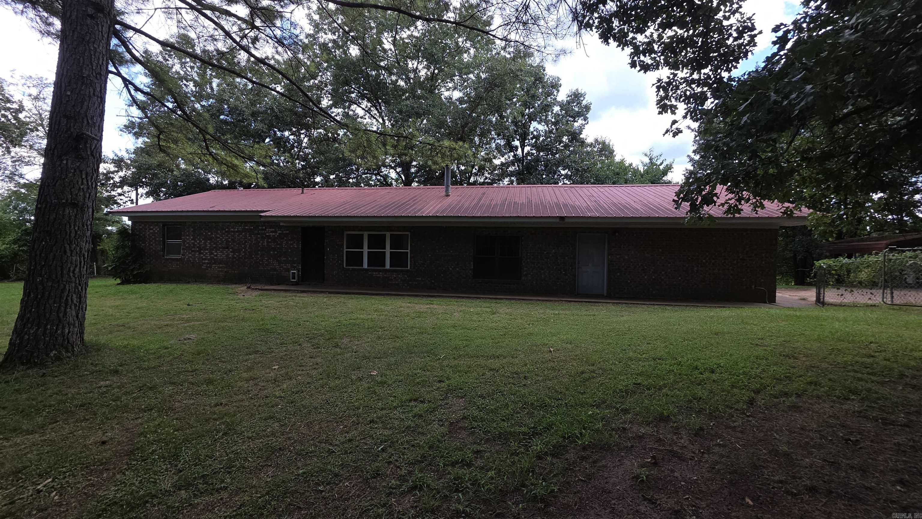 596 County Road 3770 Property Photo 1