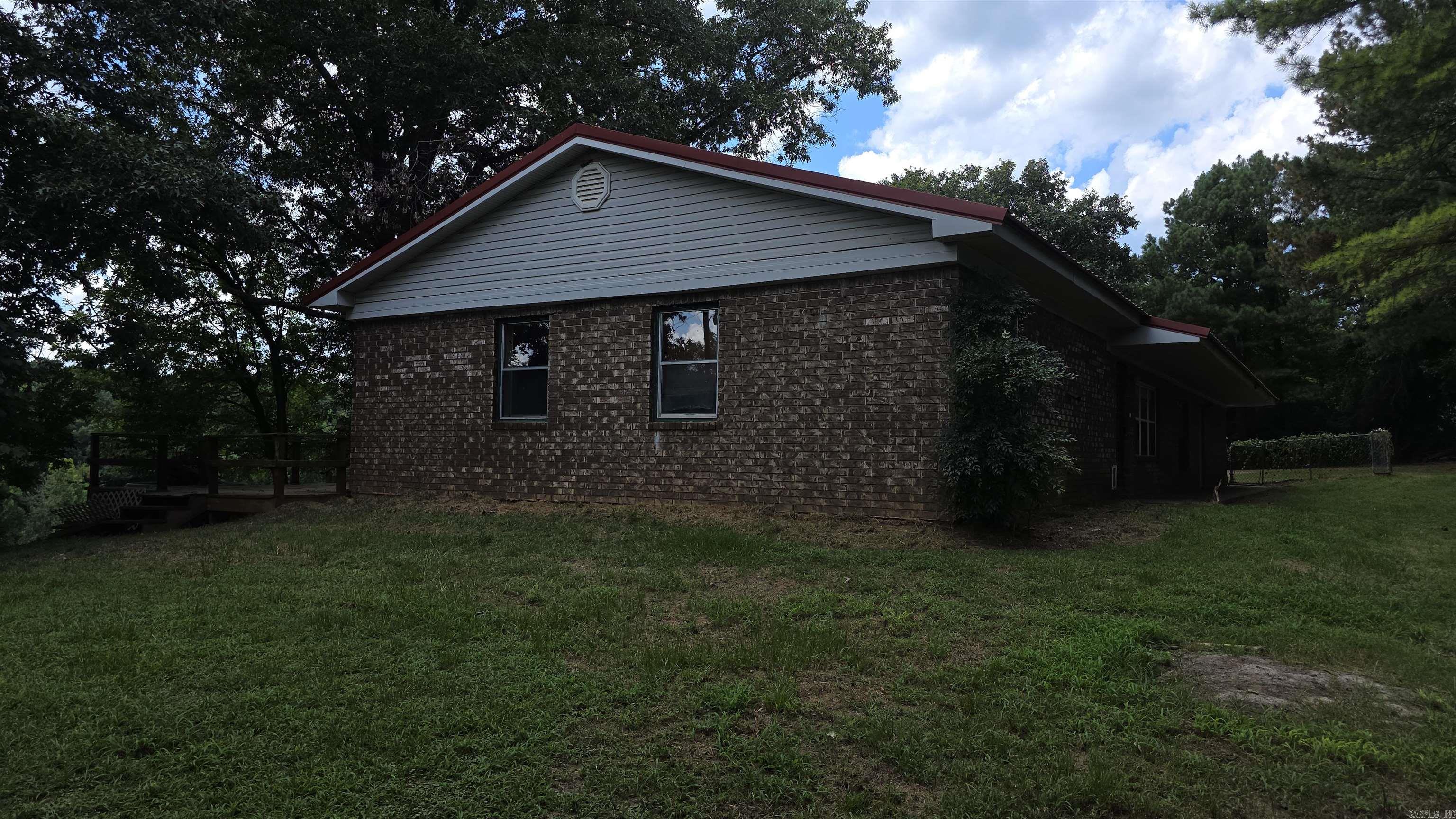 596 County Road 3770 Property Photo 6