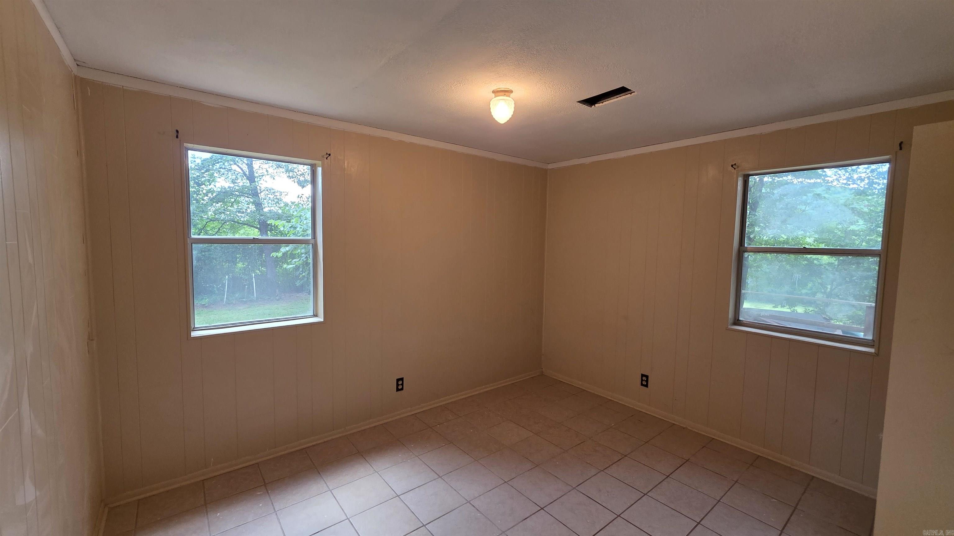 596 County Road 3770 Property Photo 13