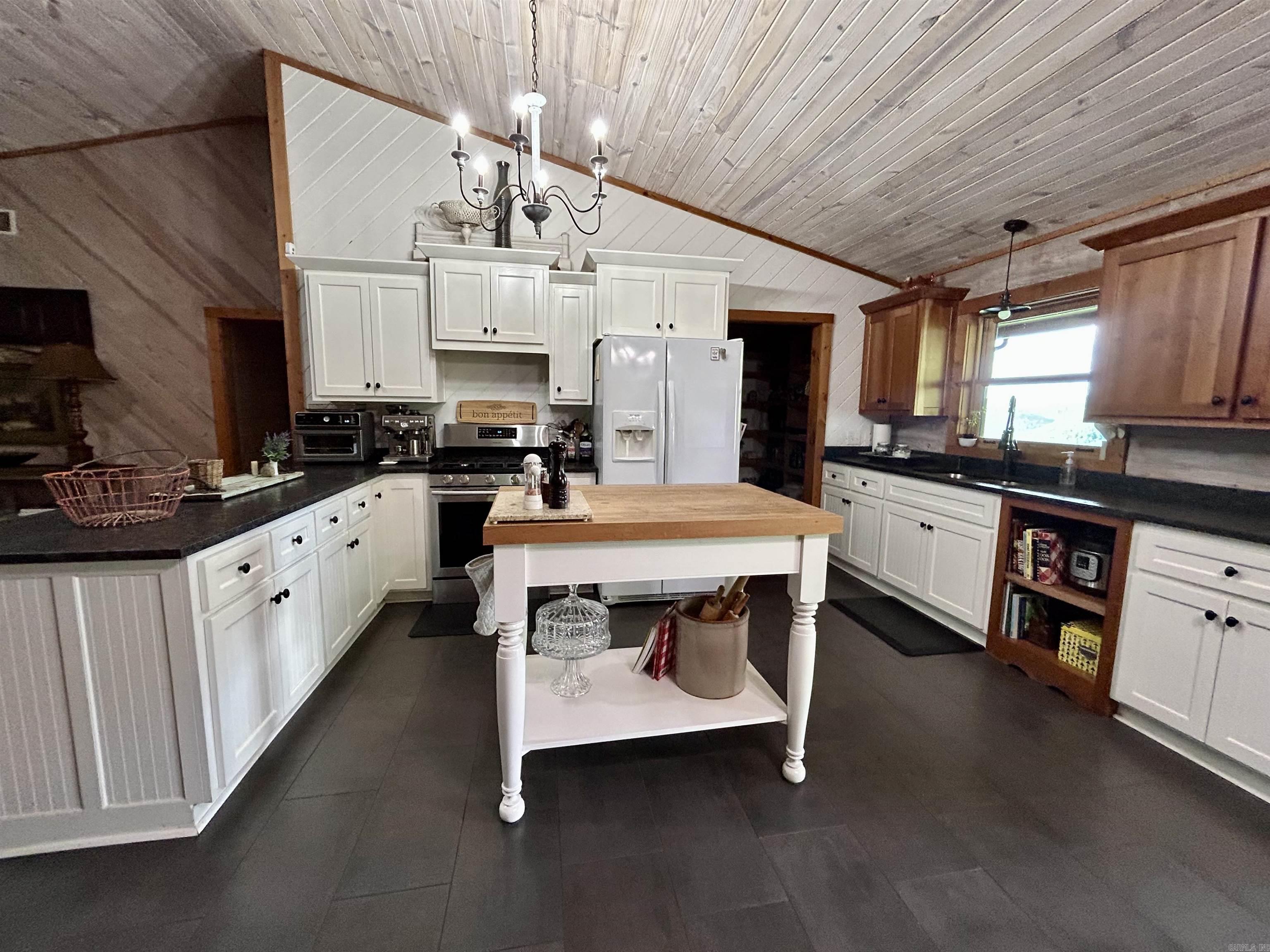 3684 Lute Mountain Road Property Photo 23