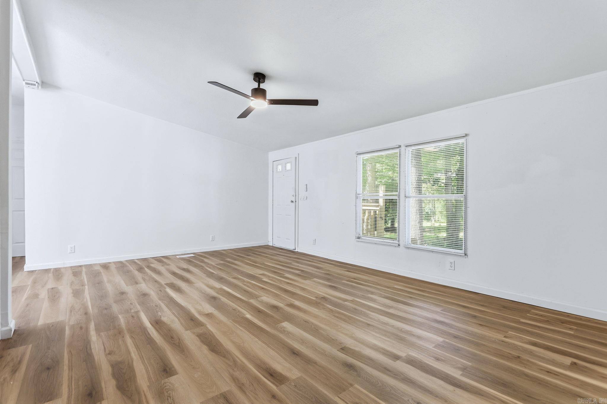 18814 Hill Ridge Property Photo 3