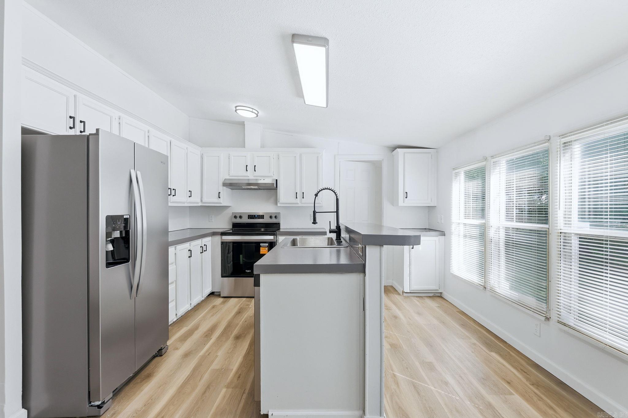18814 Hill Ridge Property Photo 7
