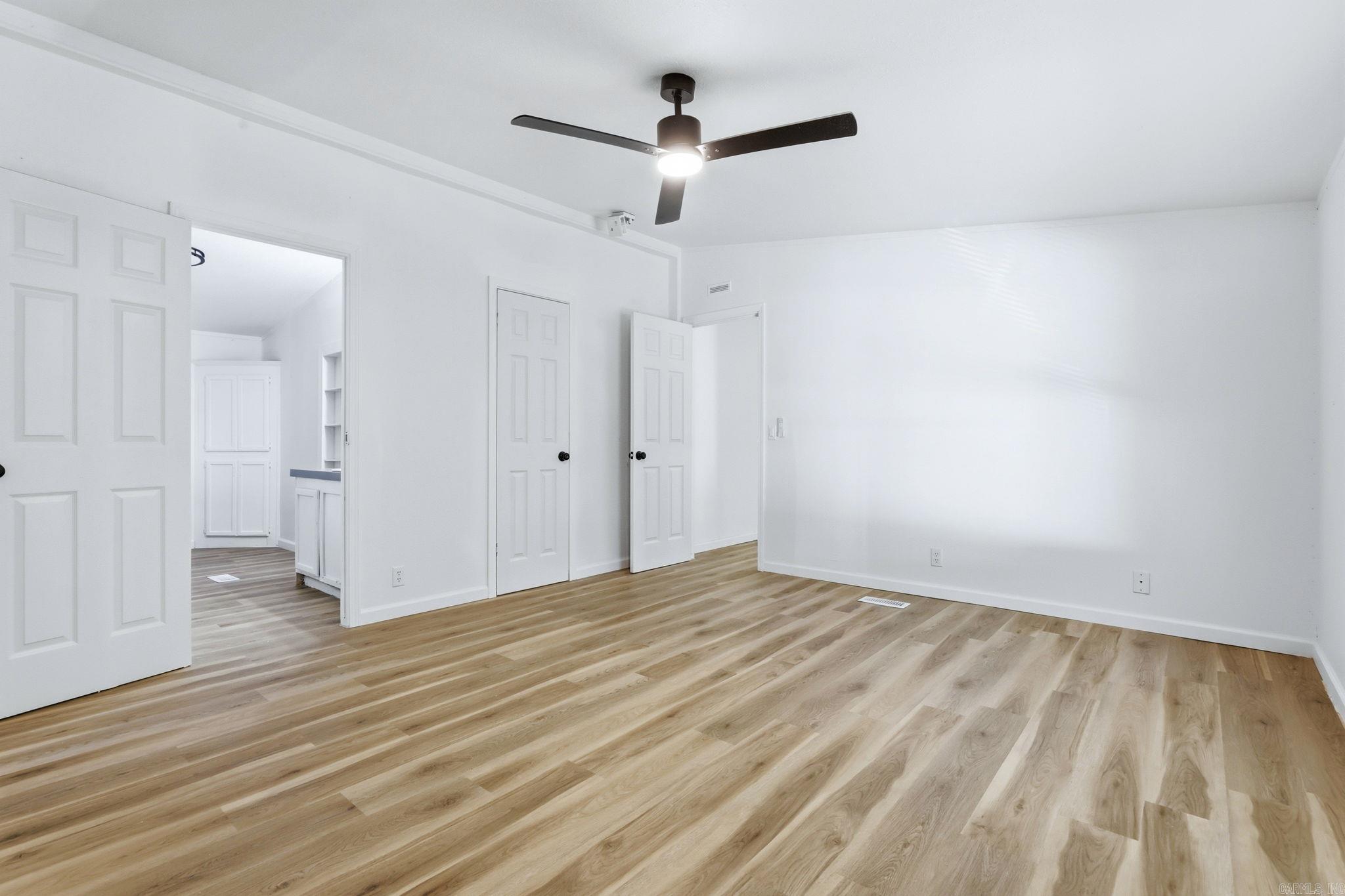 18814 Hill Ridge Property Photo 15