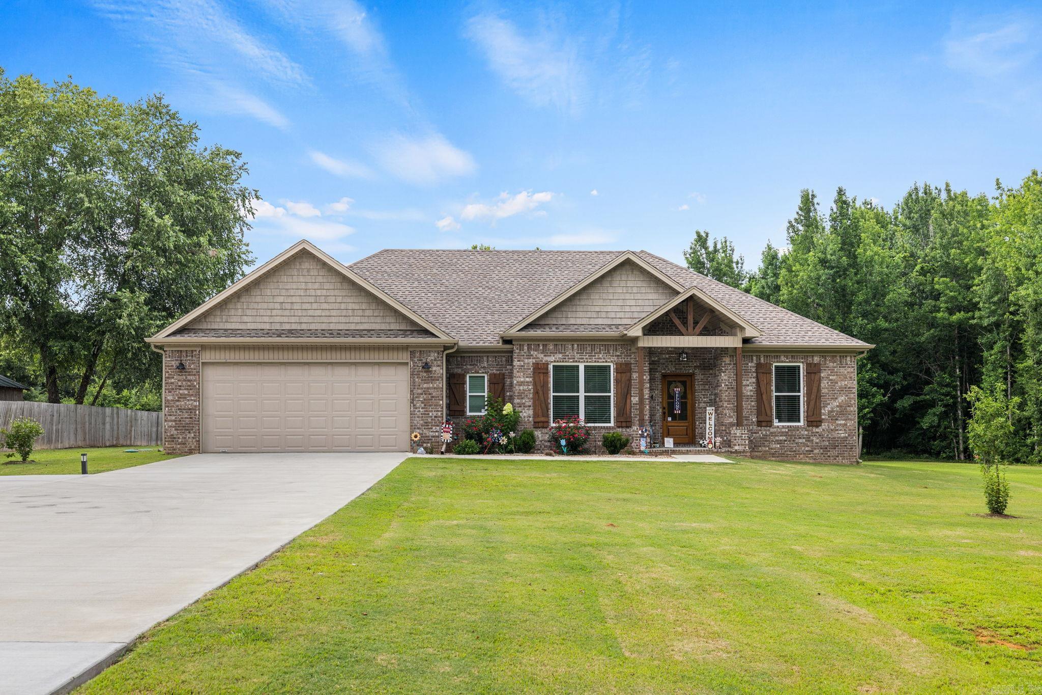 250 Saddlebrook Circle Property Photo 1