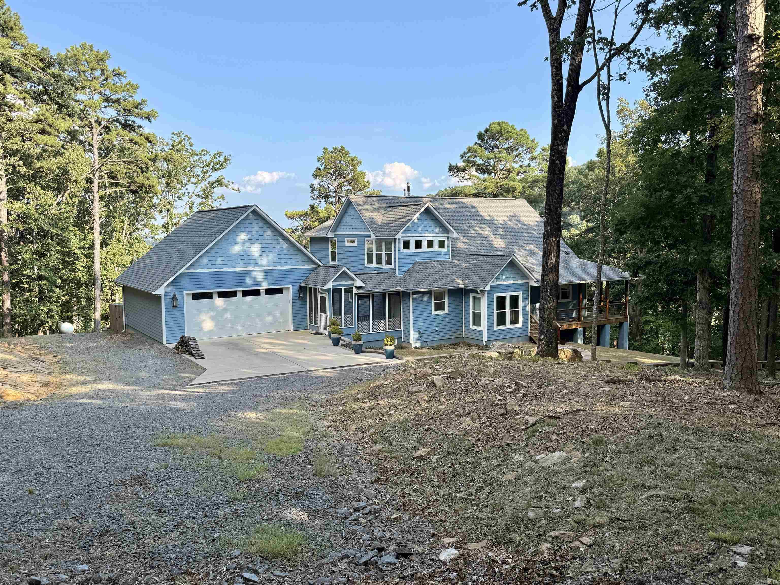 550 Leech Dr. Property Photo 1
