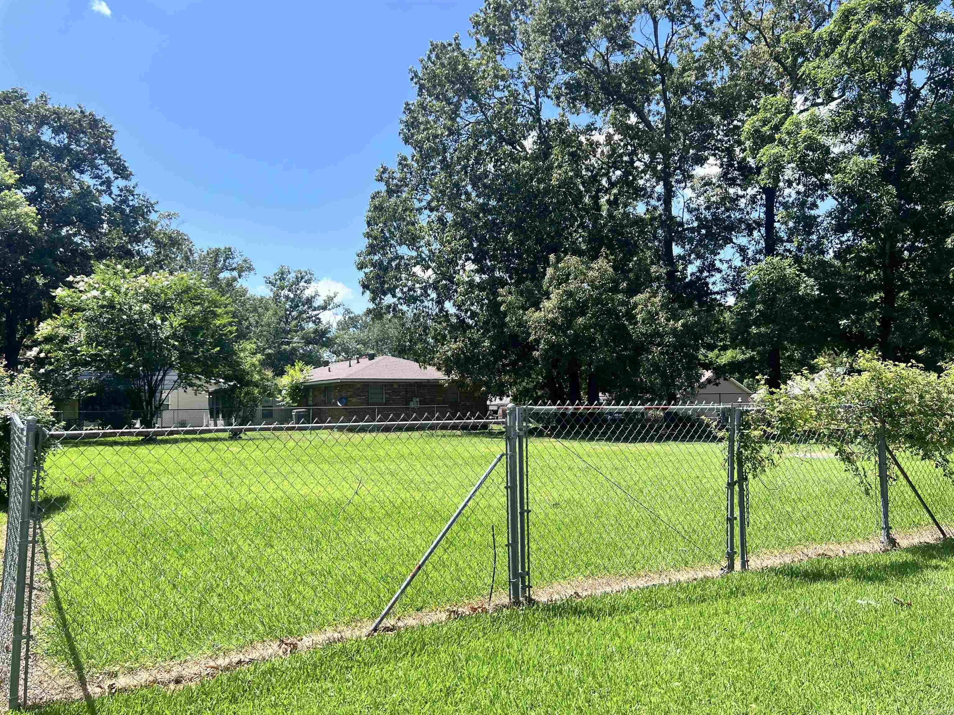 00 Center/oxford Property Photo 2